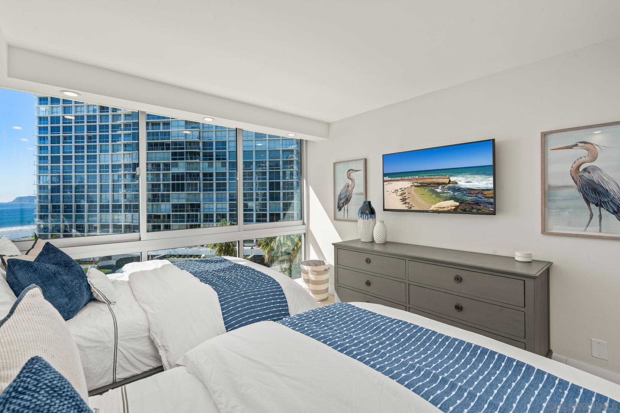 Detail Gallery Image 21 of 32 For 1750  Avenida Del Mundo  #504,  Coronado,  CA 92118 - 3 Beds | 3 Baths