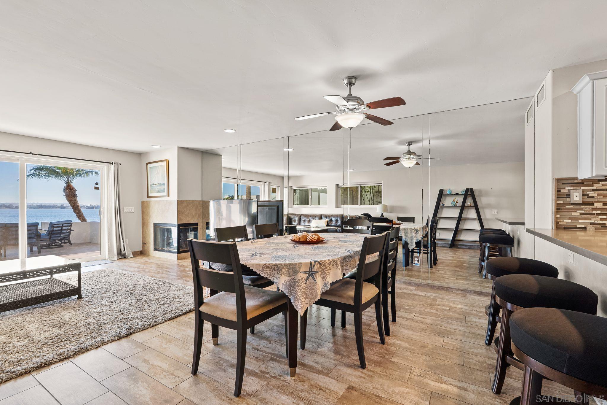 Detail Gallery Image 22 of 44 For 1177  Pacific Beach Drive  #a,  San Diego,  CA 92109 - 3 Beds | 2 Baths