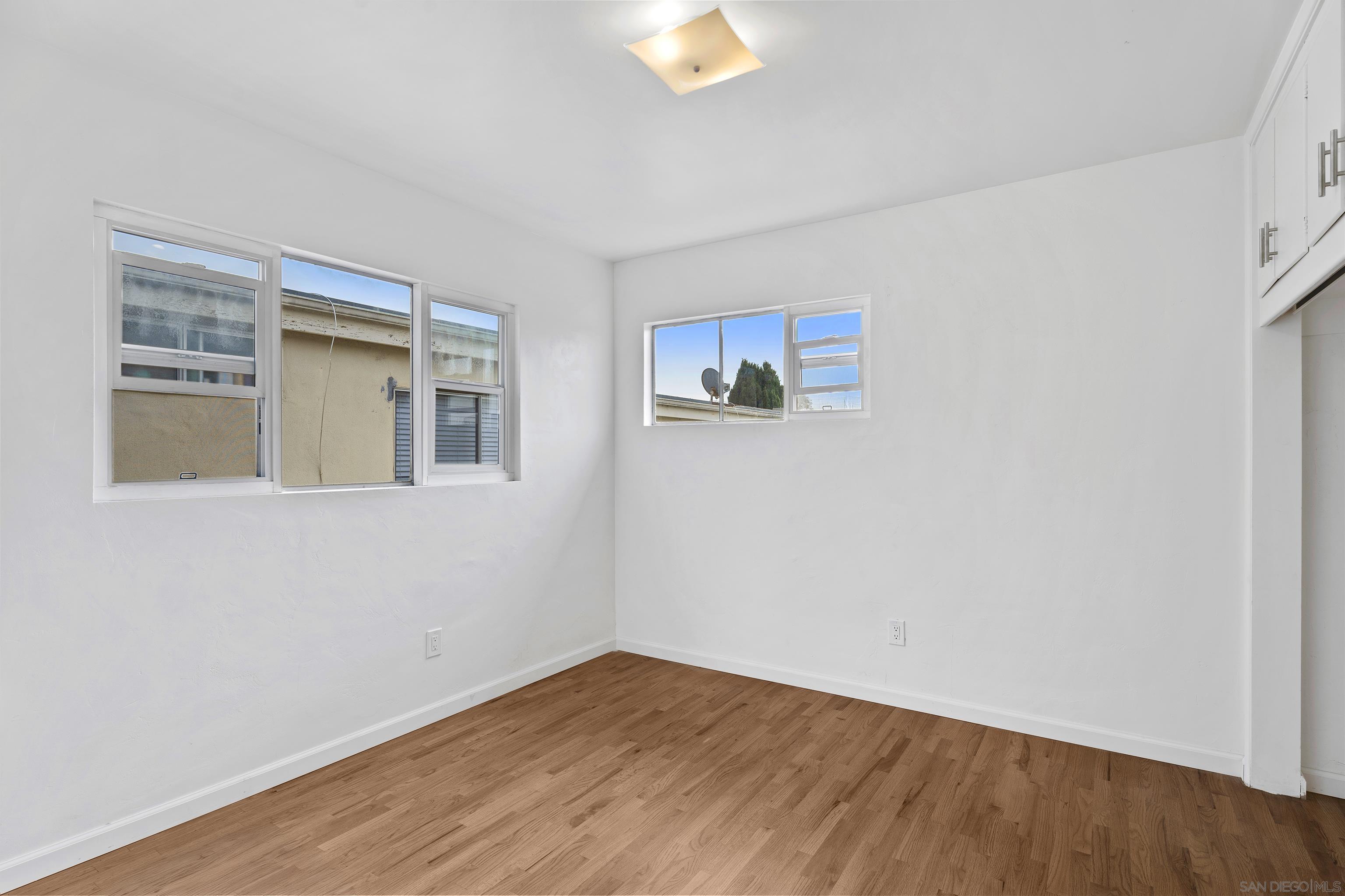 Detail Gallery Image 24 of 35 For 1250  Pacific Beach Dr, San Diego,  CA 92109 - 2 Beds | 1 Baths