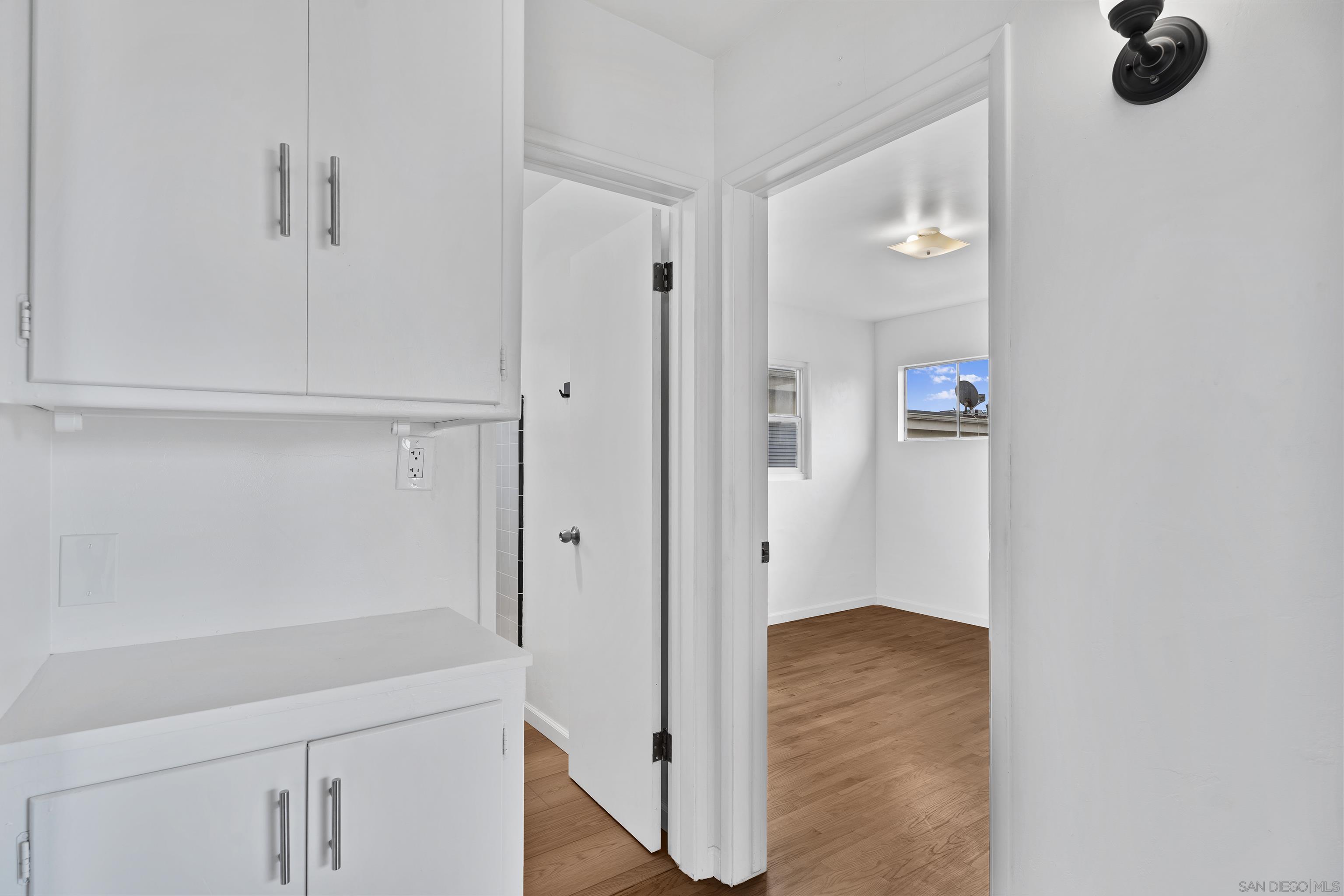 Detail Gallery Image 29 of 35 For 1250  Pacific Beach Dr, San Diego,  CA 92109 - 2 Beds | 1 Baths