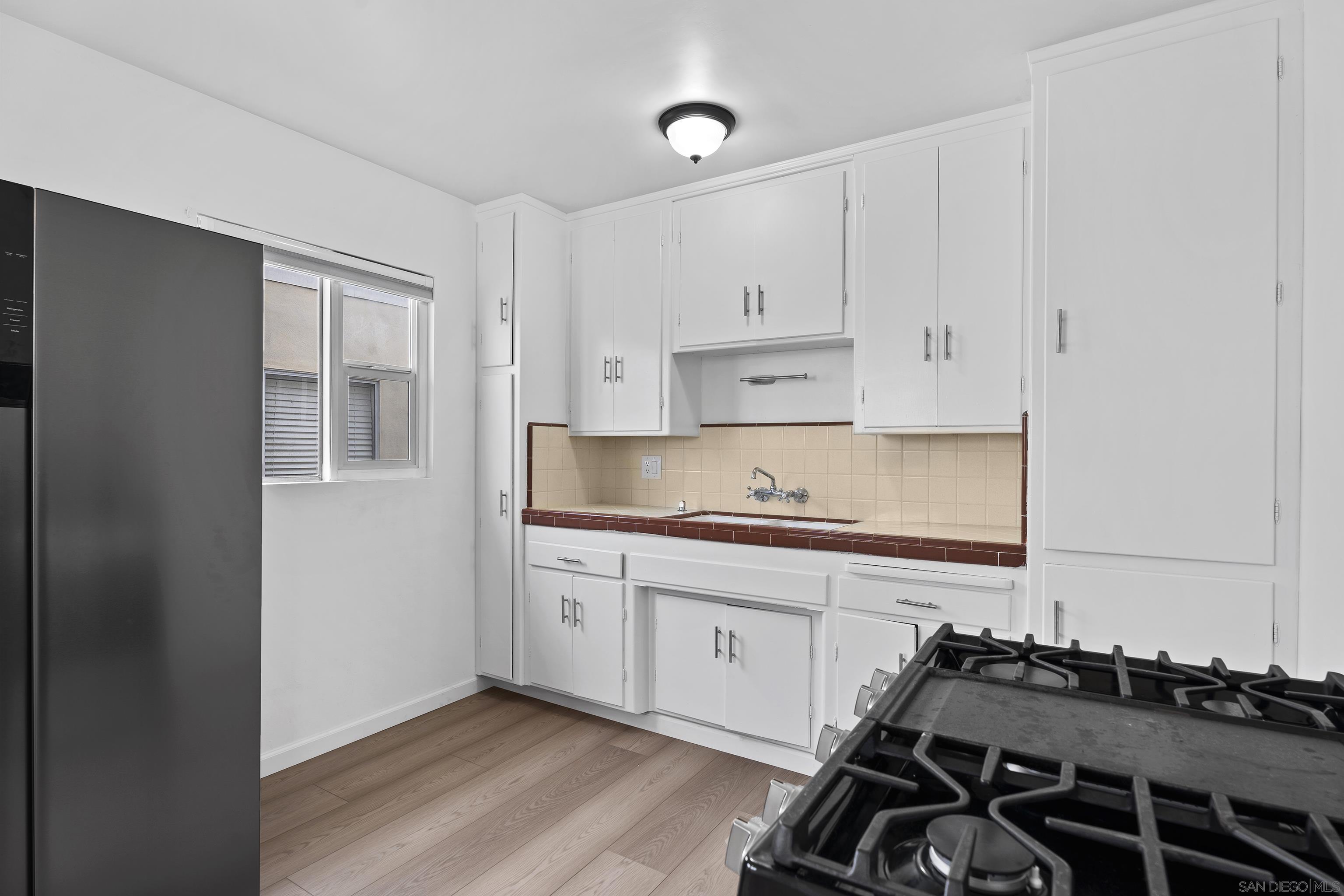 Detail Gallery Image 10 of 35 For 1250  Pacific Beach Dr, San Diego,  CA 92109 - 2 Beds | 1 Baths