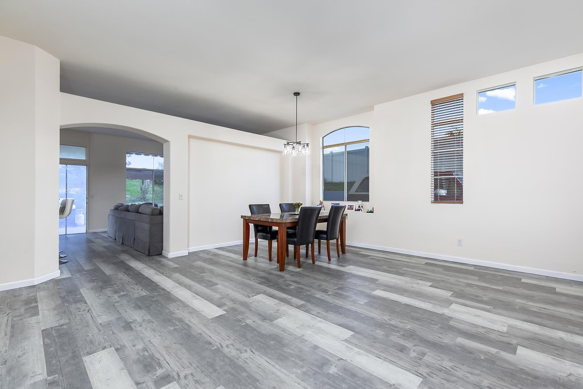 Detail Gallery Image 19 of 63 For 1106  Paseo Marguerita, Chula Vista,  CA 91910 - 4 Beds | 3 Baths