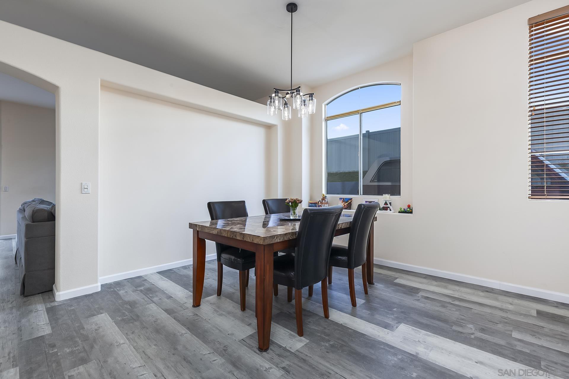 Detail Gallery Image 23 of 63 For 1106  Paseo Marguerita, Chula Vista,  CA 91910 - 4 Beds | 3 Baths