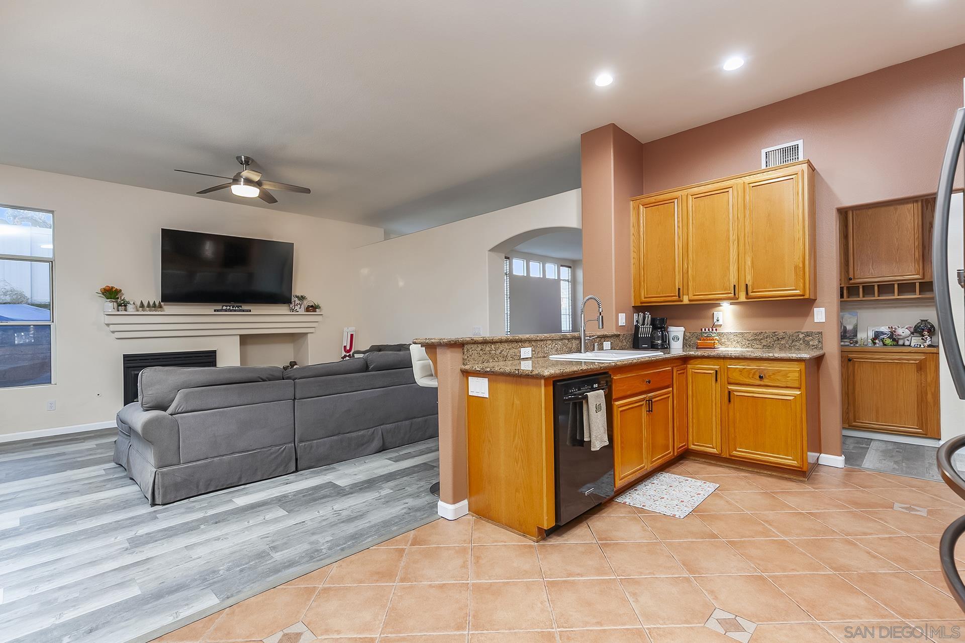 Detail Gallery Image 32 of 63 For 1106  Paseo Marguerita, Chula Vista,  CA 91910 - 4 Beds | 3 Baths