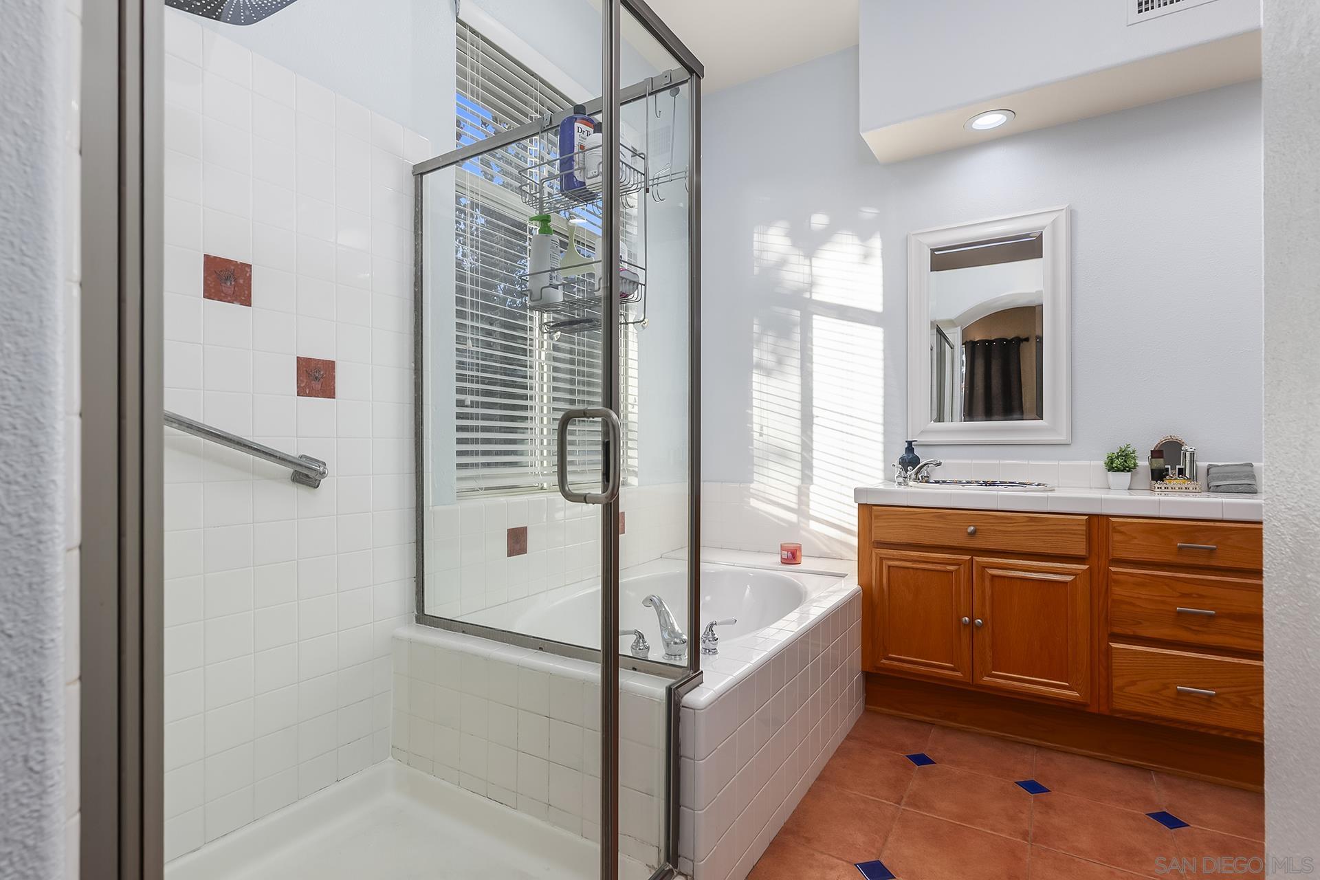 Detail Gallery Image 39 of 63 For 1106  Paseo Marguerita, Chula Vista,  CA 91910 - 4 Beds | 3 Baths