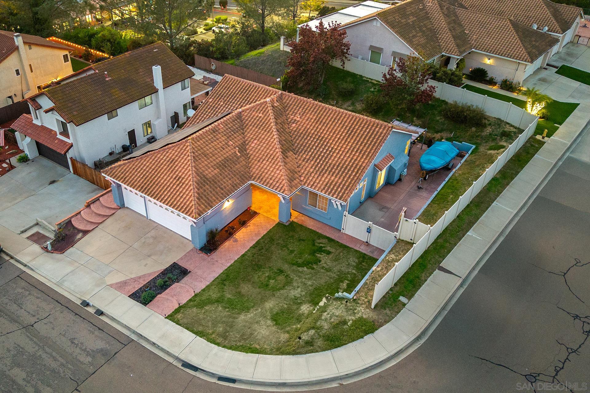 Detail Gallery Image 5 of 63 For 1106  Paseo Marguerita, Chula Vista,  CA 91910 - 4 Beds | 3 Baths