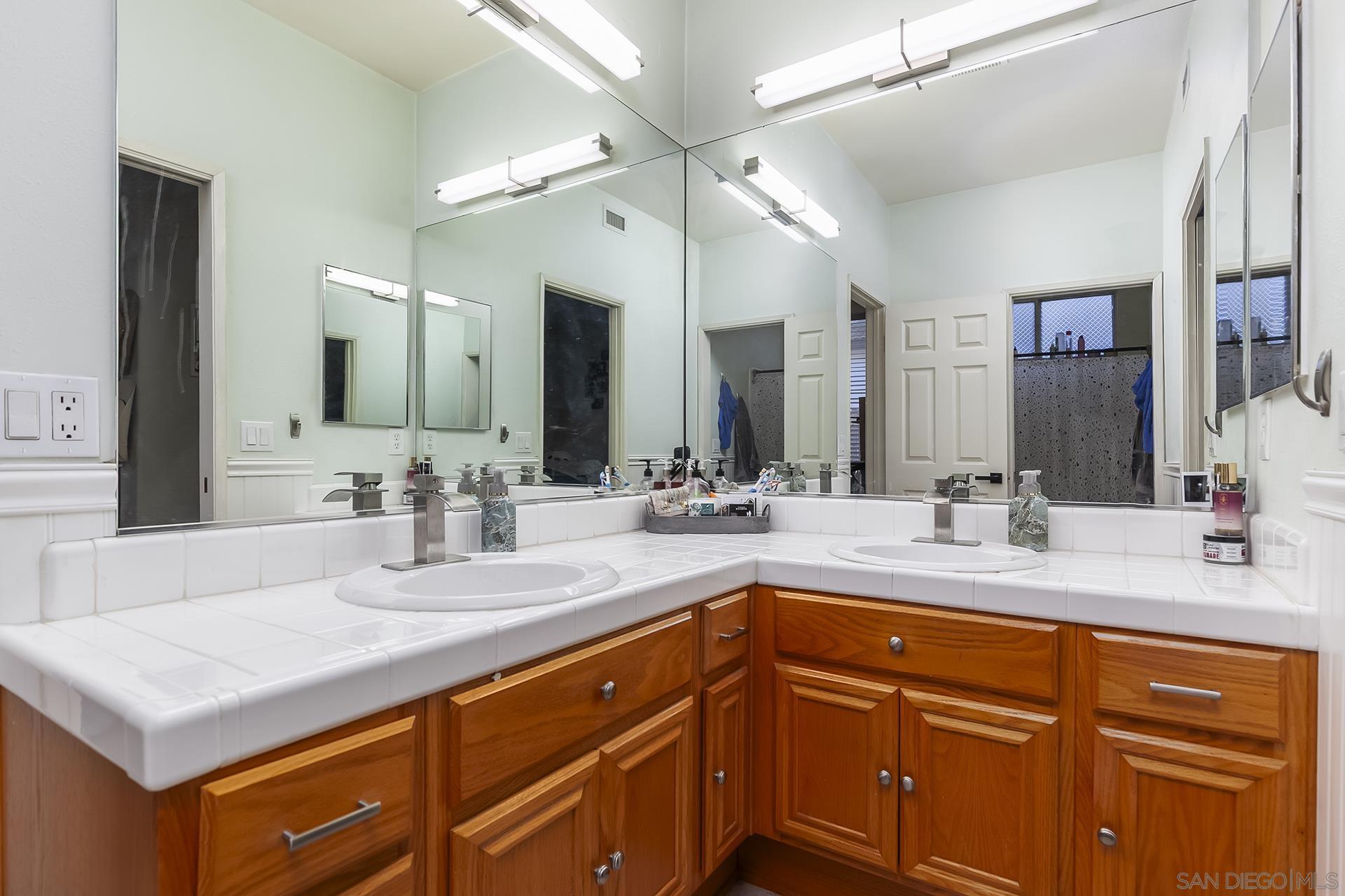 Detail Gallery Image 50 of 63 For 1106  Paseo Marguerita, Chula Vista,  CA 91910 - 4 Beds | 3 Baths