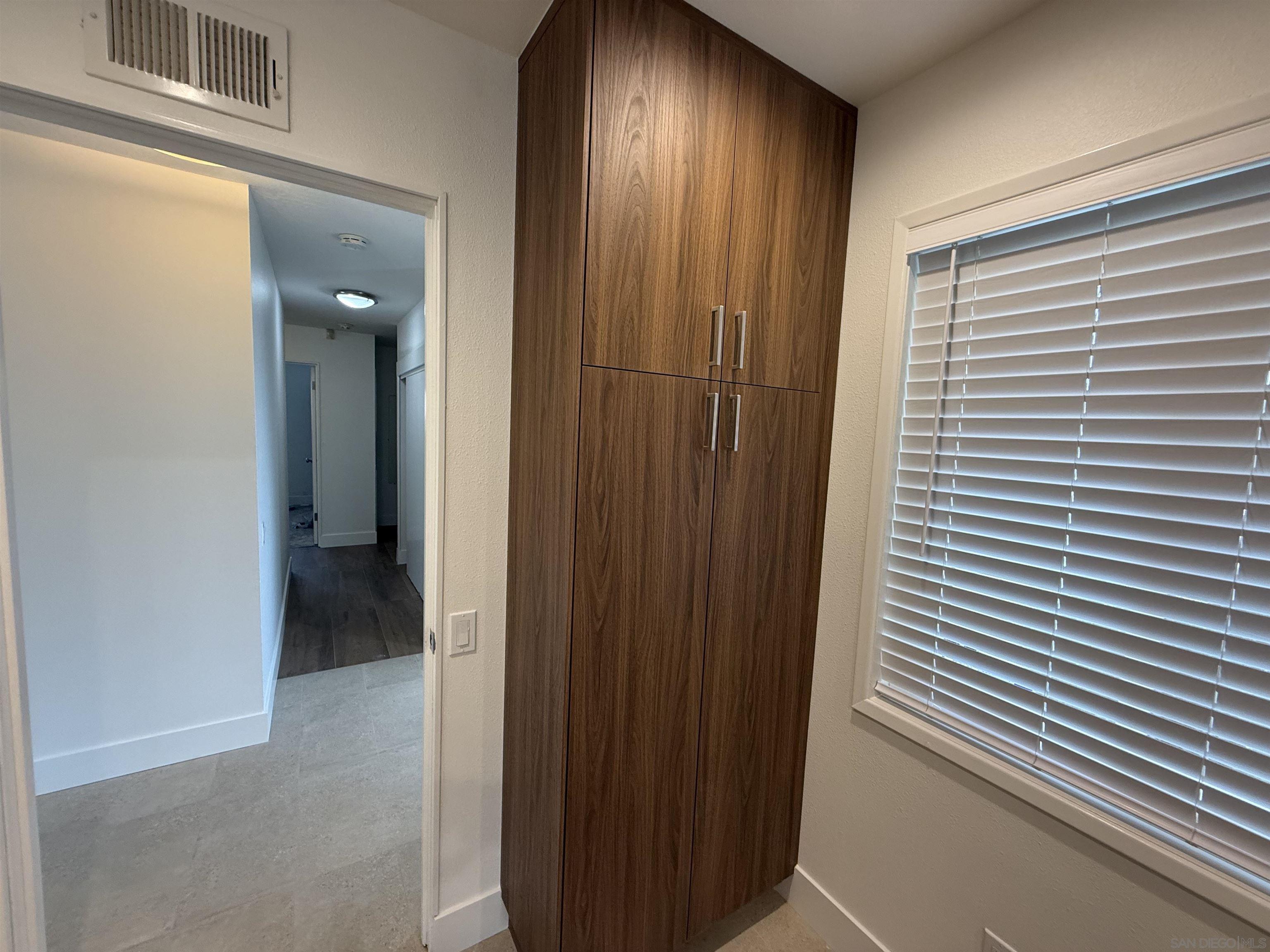 Detail Gallery Image 13 of 20 For 2914  Governor Dr, San Diego,  CA 92122 - 4 Beds | 2 Baths