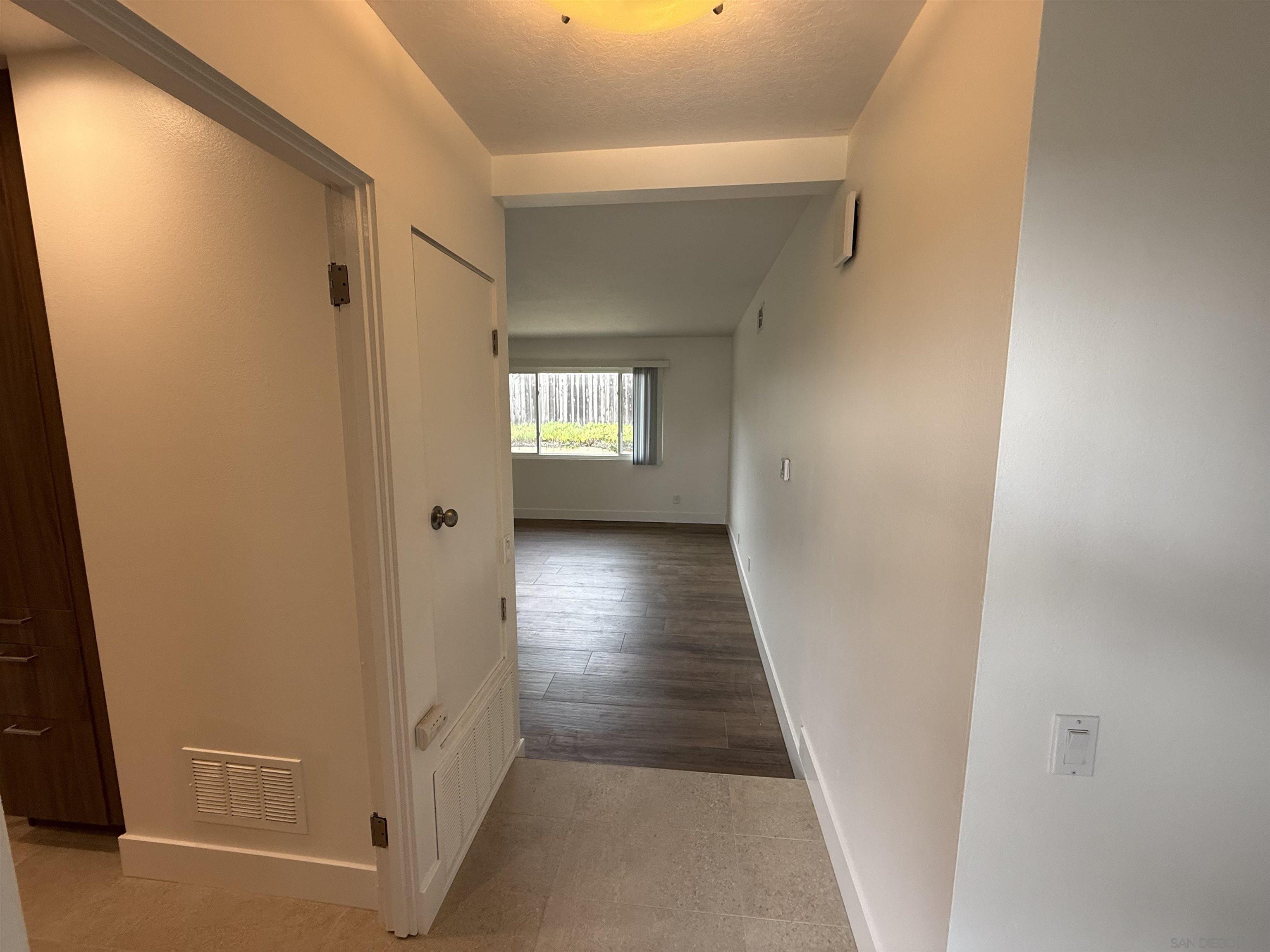 Detail Gallery Image 14 of 20 For 2914  Governor Dr, San Diego,  CA 92122 - 4 Beds | 2 Baths