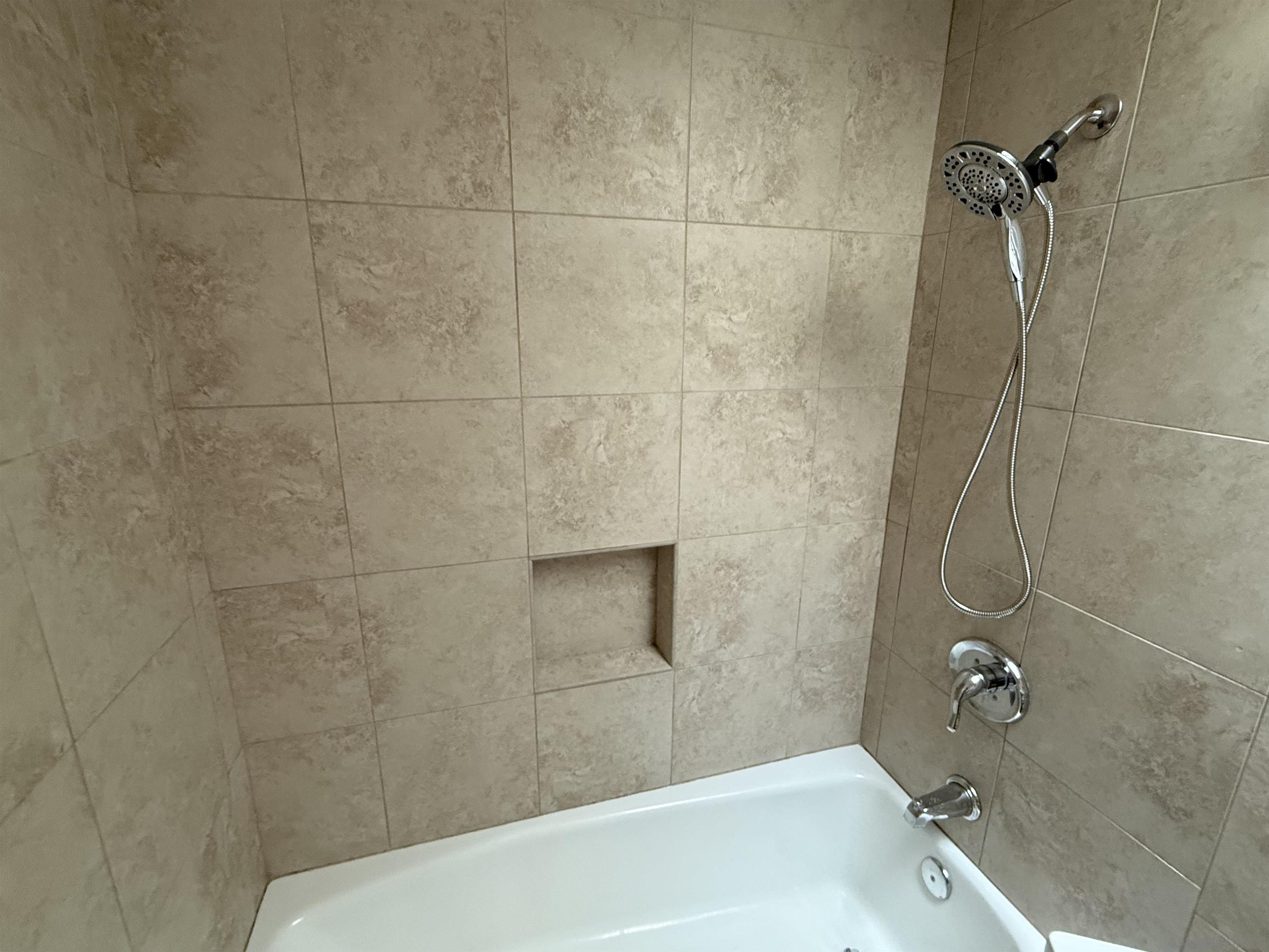 Detail Gallery Image 15 of 20 For 2914  Governor Dr, San Diego,  CA 92122 - 4 Beds | 2 Baths