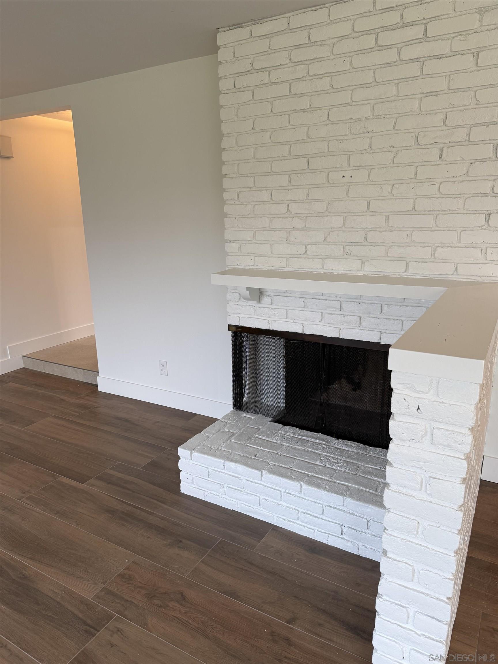 Detail Gallery Image 6 of 20 For 2914  Governor Dr, San Diego,  CA 92122 - 4 Beds | 2 Baths