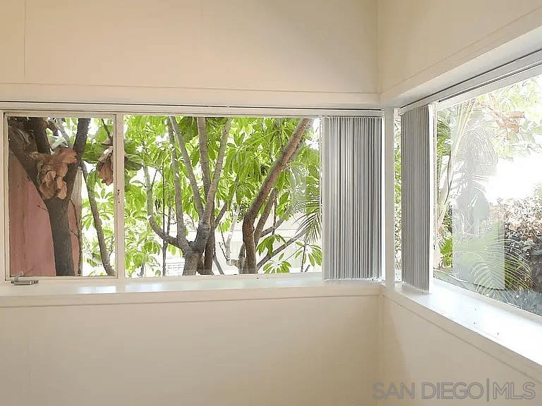 Detail Gallery Image 6 of 7 For 4014  Oregon St, San Diego,  CA 92104 - 2 Beds | 1 Baths