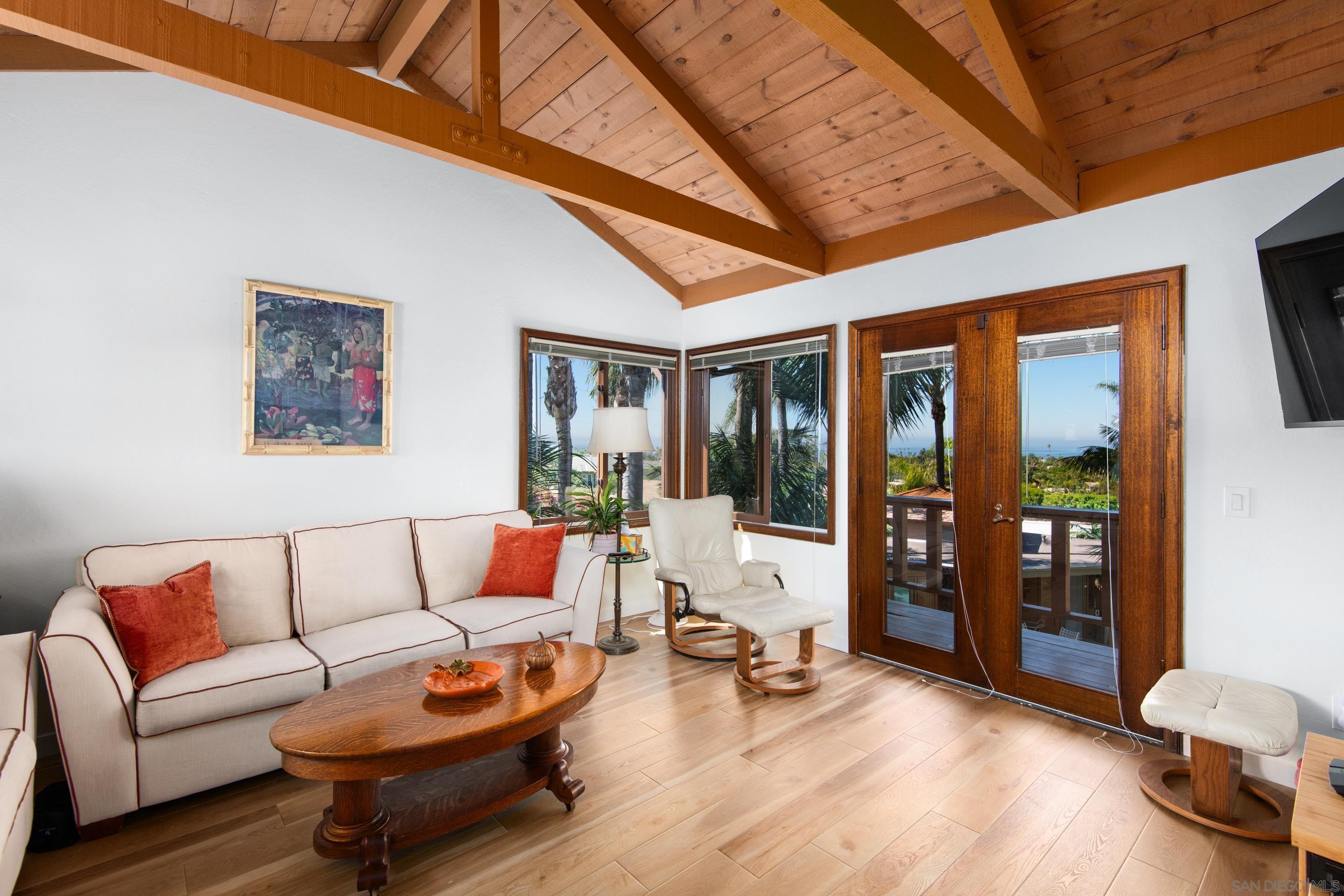 Detail Gallery Image 7 of 26 For 714  Passiflora Ave, Encinitas,  CA 92024 - 3 Beds | 2/1 Baths