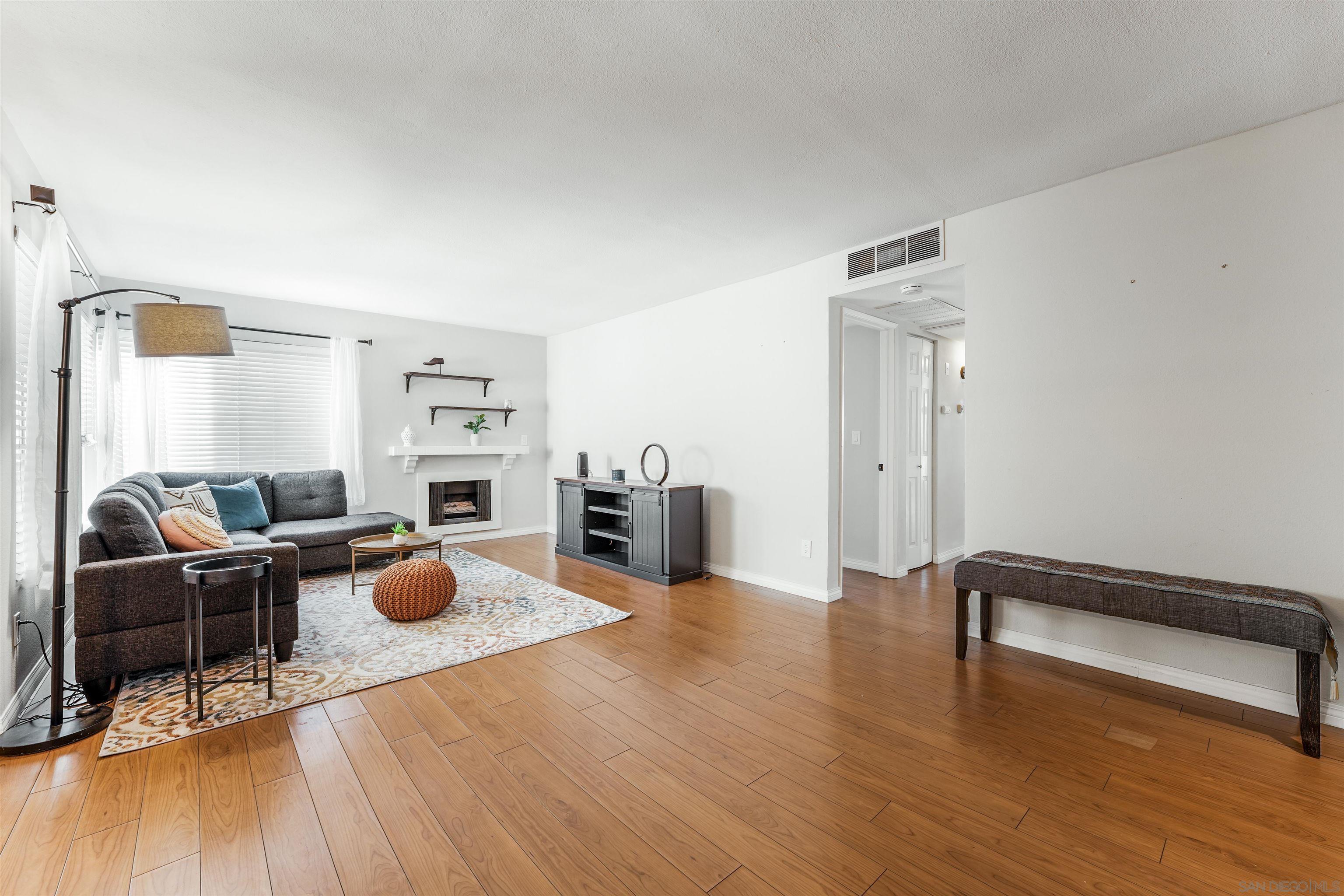 Detail Gallery Image 2 of 48 For 6747  Friars Rd  113, San Diego,  CA 92108 - 3 Beds | 2 Baths