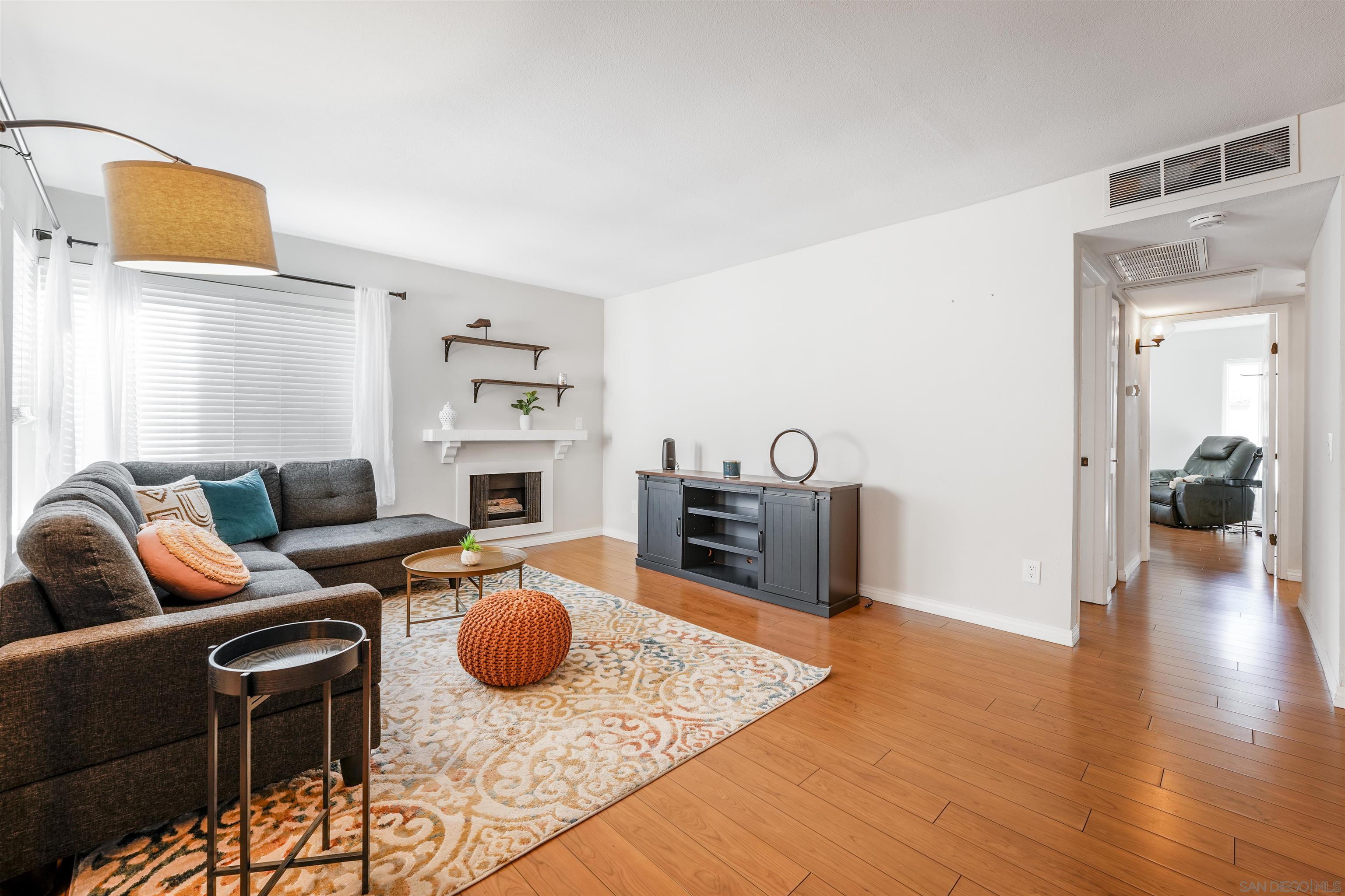 Detail Gallery Image 6 of 48 For 6747  Friars Rd  113, San Diego,  CA 92108 - 3 Beds | 2 Baths