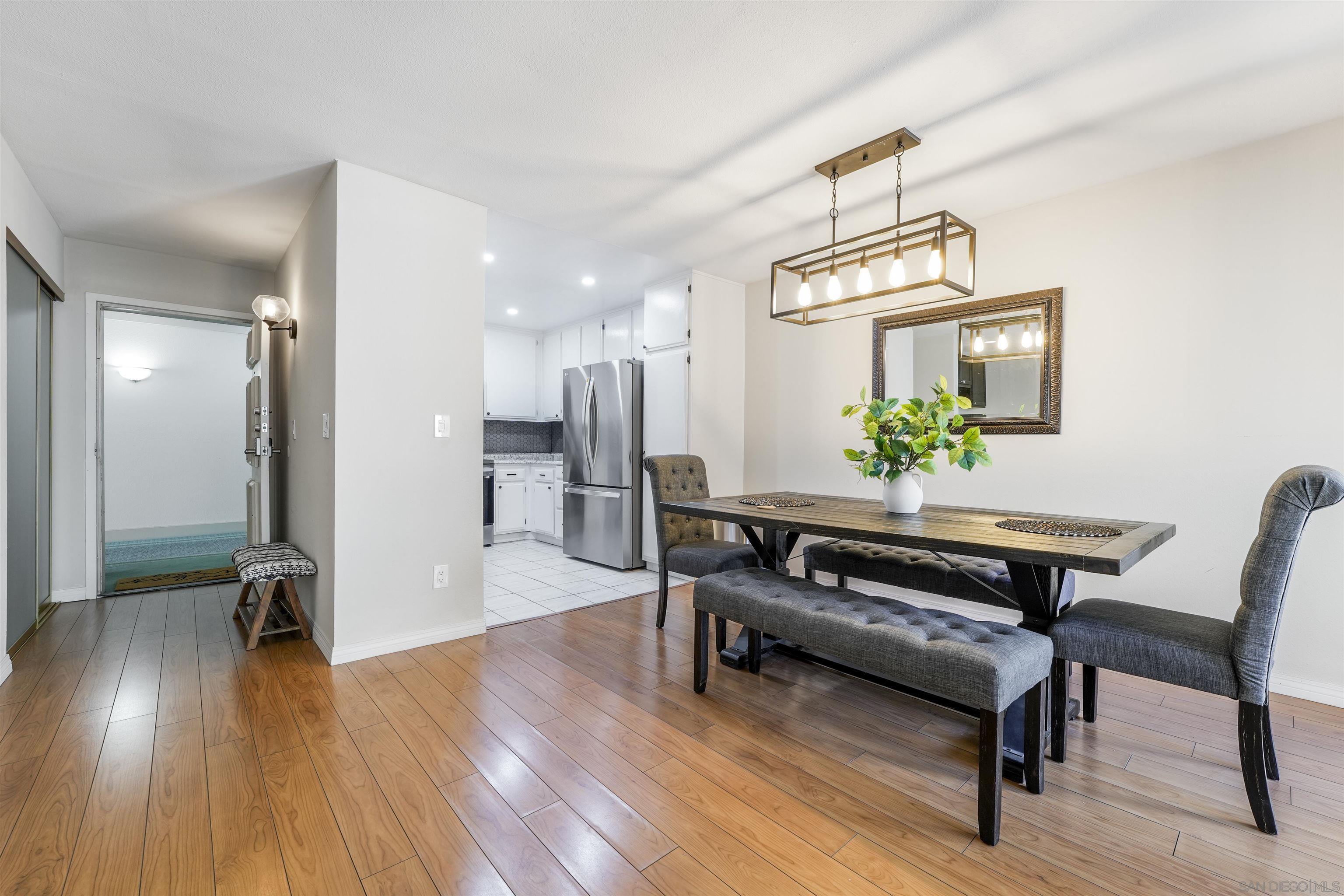 Detail Gallery Image 7 of 48 For 6747  Friars Rd  113, San Diego,  CA 92108 - 3 Beds | 2 Baths