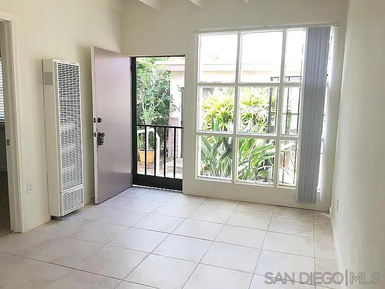 Detail Gallery Image 2 of 2 For 4012  Oregon St, San Diego,  CA 92104 - 1 Beds | 1 Baths