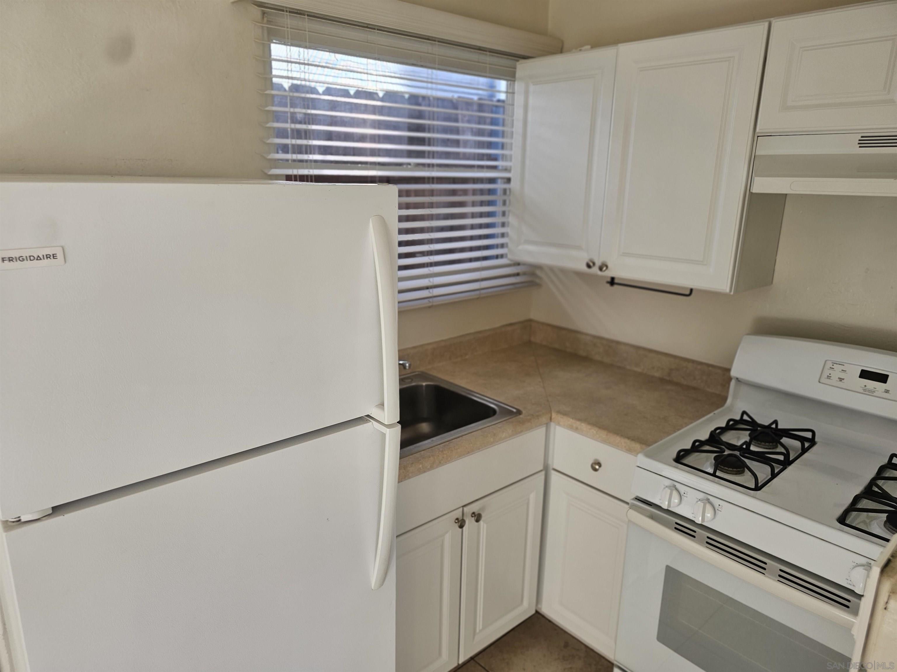 Detail Gallery Image 6 of 9 For 4012  Oregon St, San Diego,  CA 92104 - 1 Beds | 1 Baths