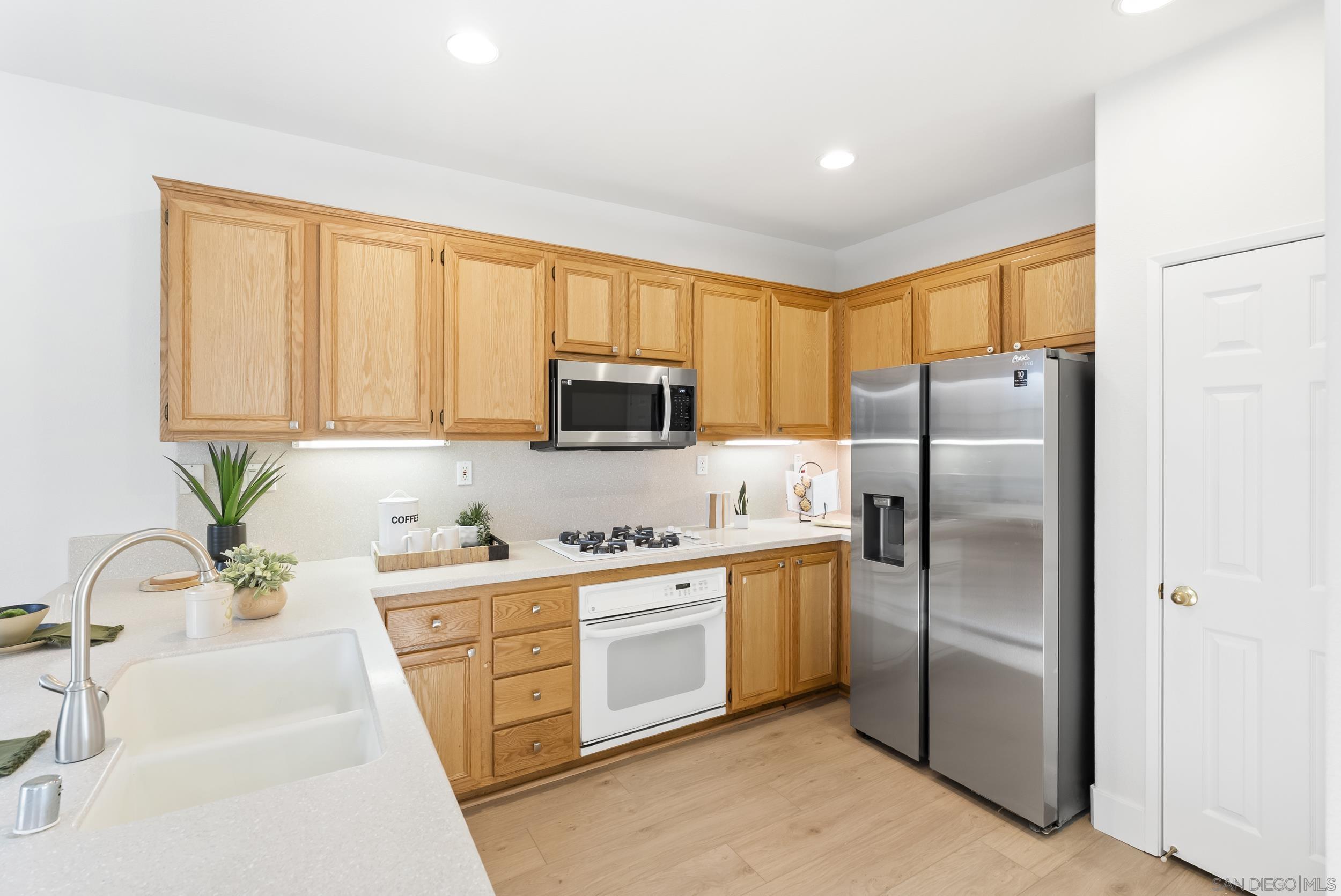 Detail Gallery Image 20 of 45 For 11901  Westview Pkwy, San Diego,  CA 92126 - 5 Beds | 3 Baths