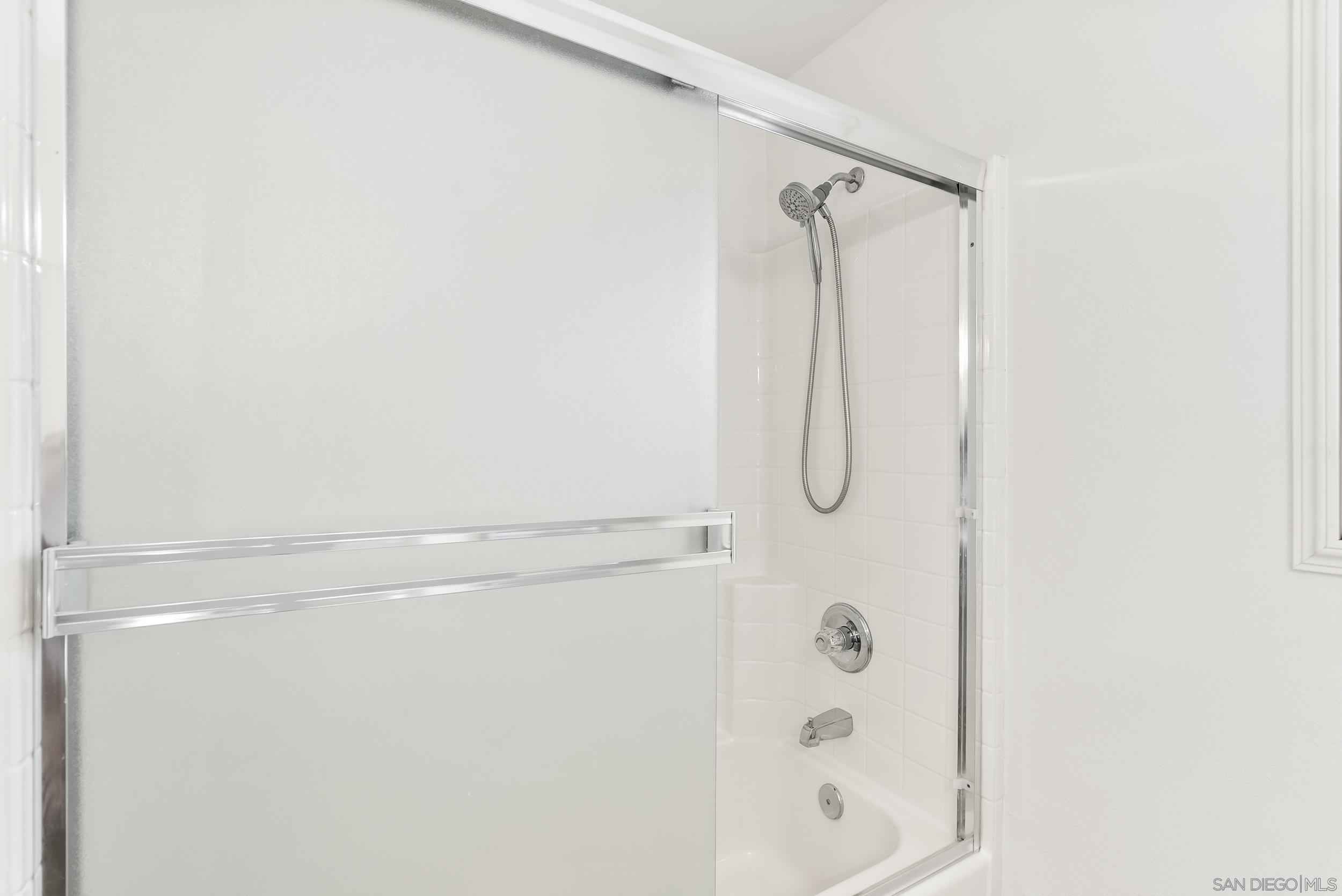 Detail Gallery Image 32 of 45 For 11901  Westview Pkwy, San Diego,  CA 92126 - 5 Beds | 3 Baths