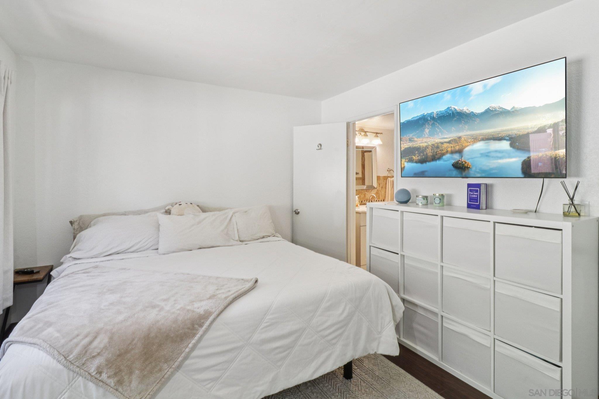 Detail Gallery Image 14 of 36 For 9055  Calle Lucia, Lakeside,  CA 92040 - 4 Beds | 2 Baths