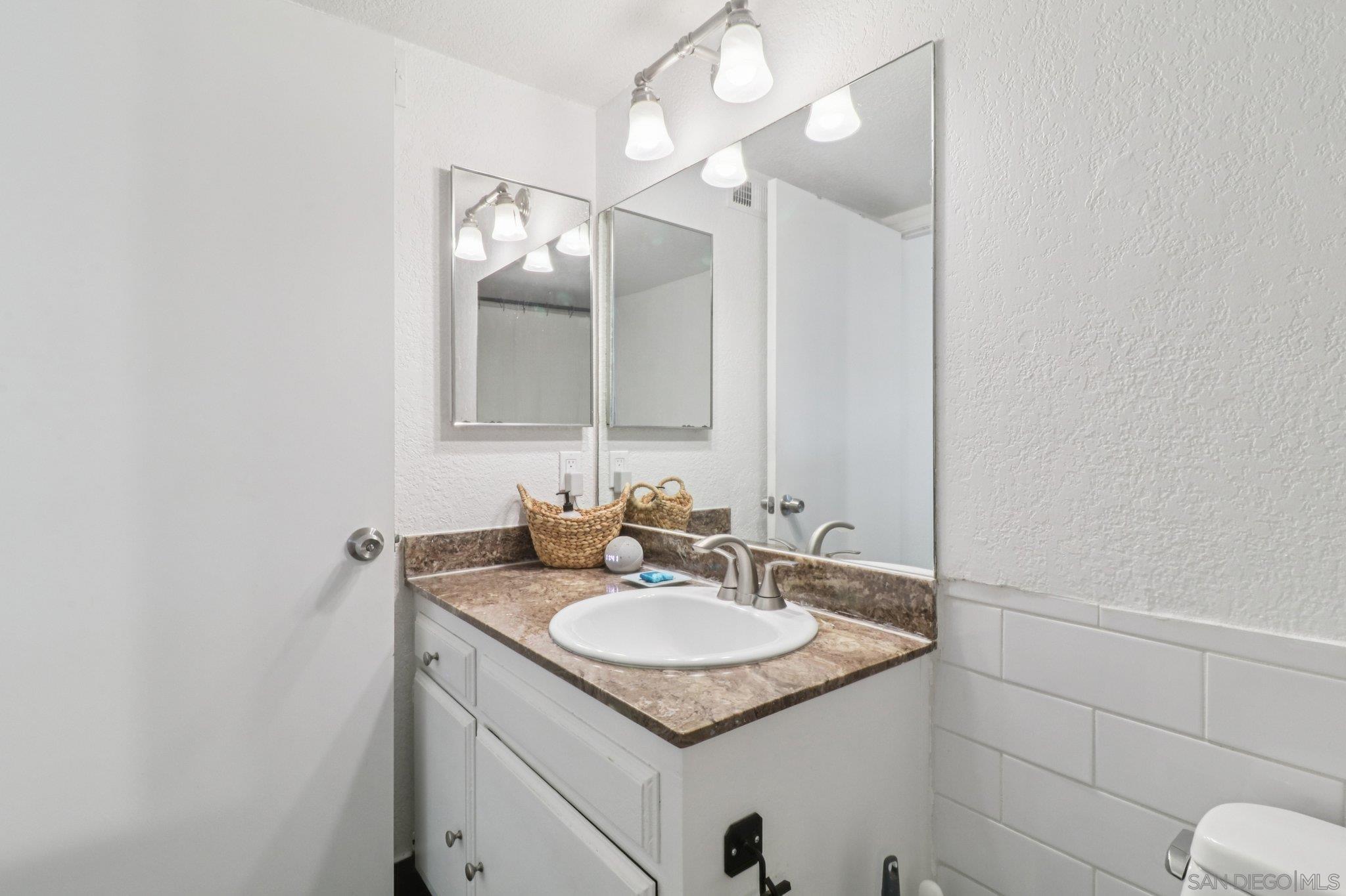 Detail Gallery Image 27 of 36 For 9055  Calle Lucia, Lakeside,  CA 92040 - 4 Beds | 2 Baths