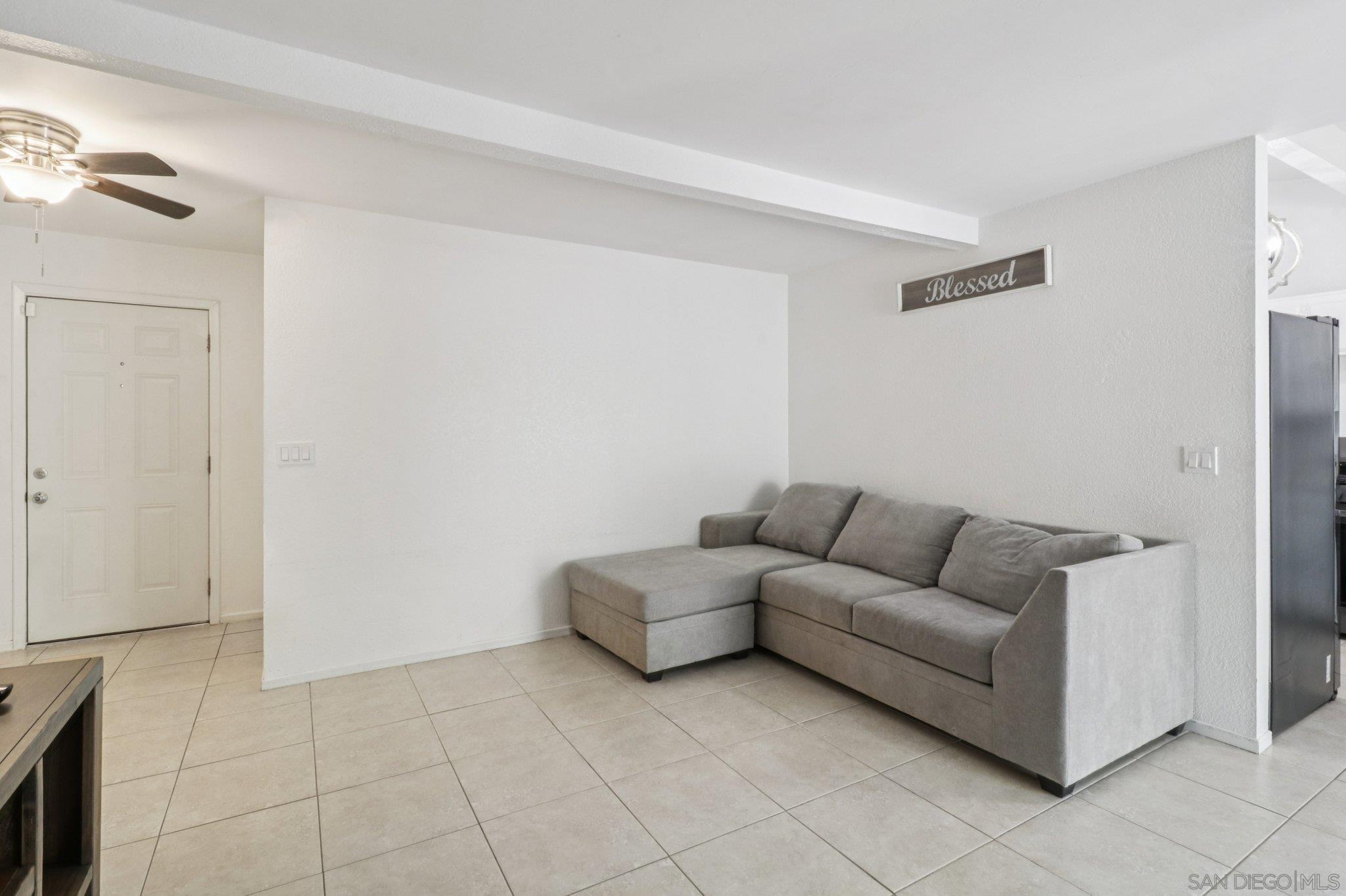 Detail Gallery Image 7 of 36 For 9055  Calle Lucia, Lakeside,  CA 92040 - 4 Beds | 2 Baths