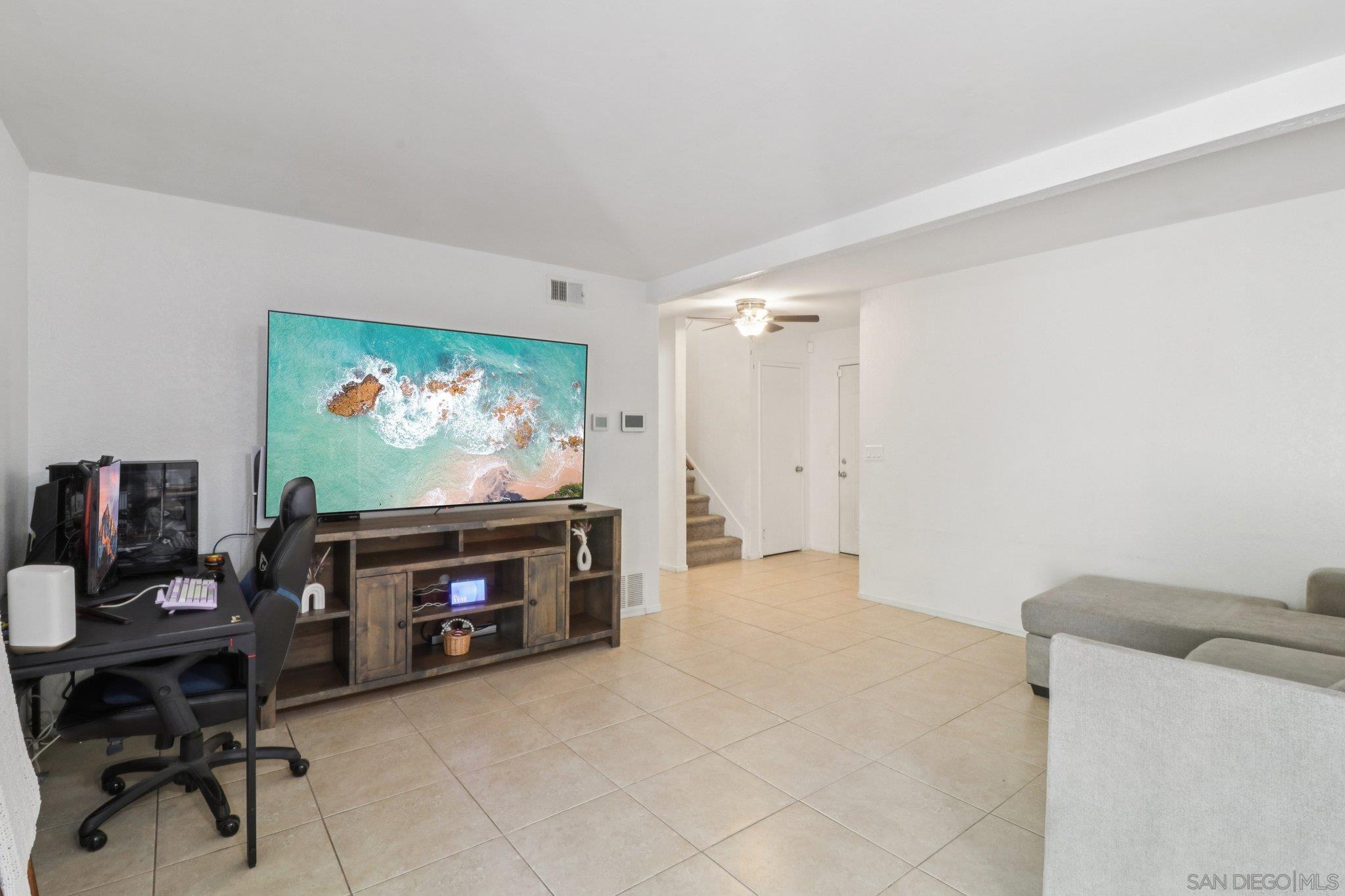 Detail Gallery Image 8 of 36 For 9055  Calle Lucia, Lakeside,  CA 92040 - 4 Beds | 2 Baths