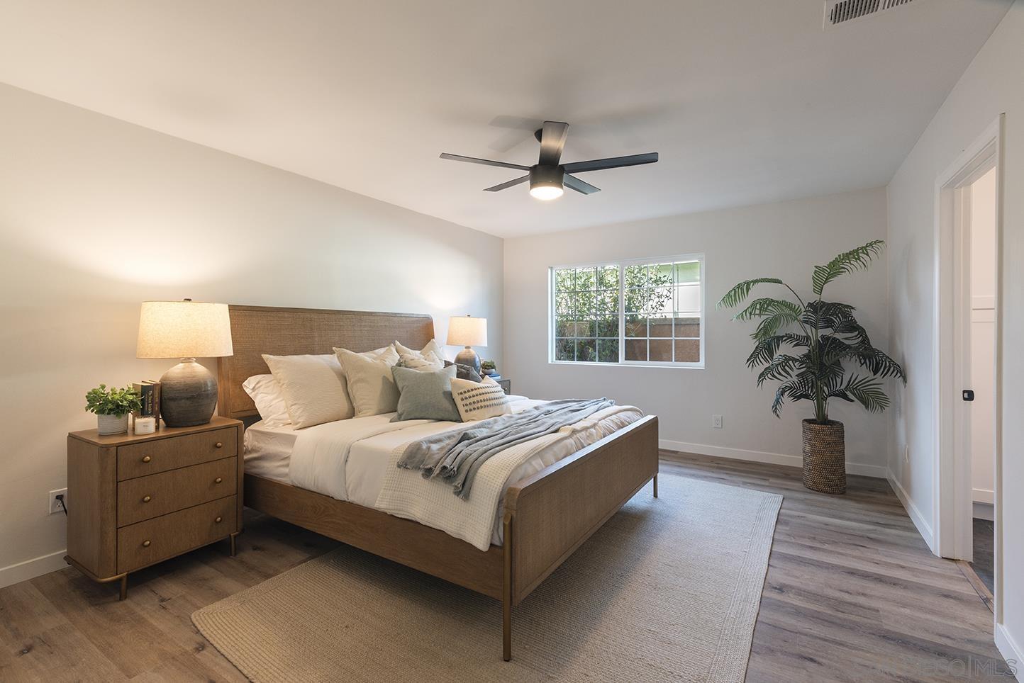 Detail Gallery Image 18 of 50 For 522  Garfield St, Oceanside,  CA 92054 - 5 Beds | 2/1 Baths