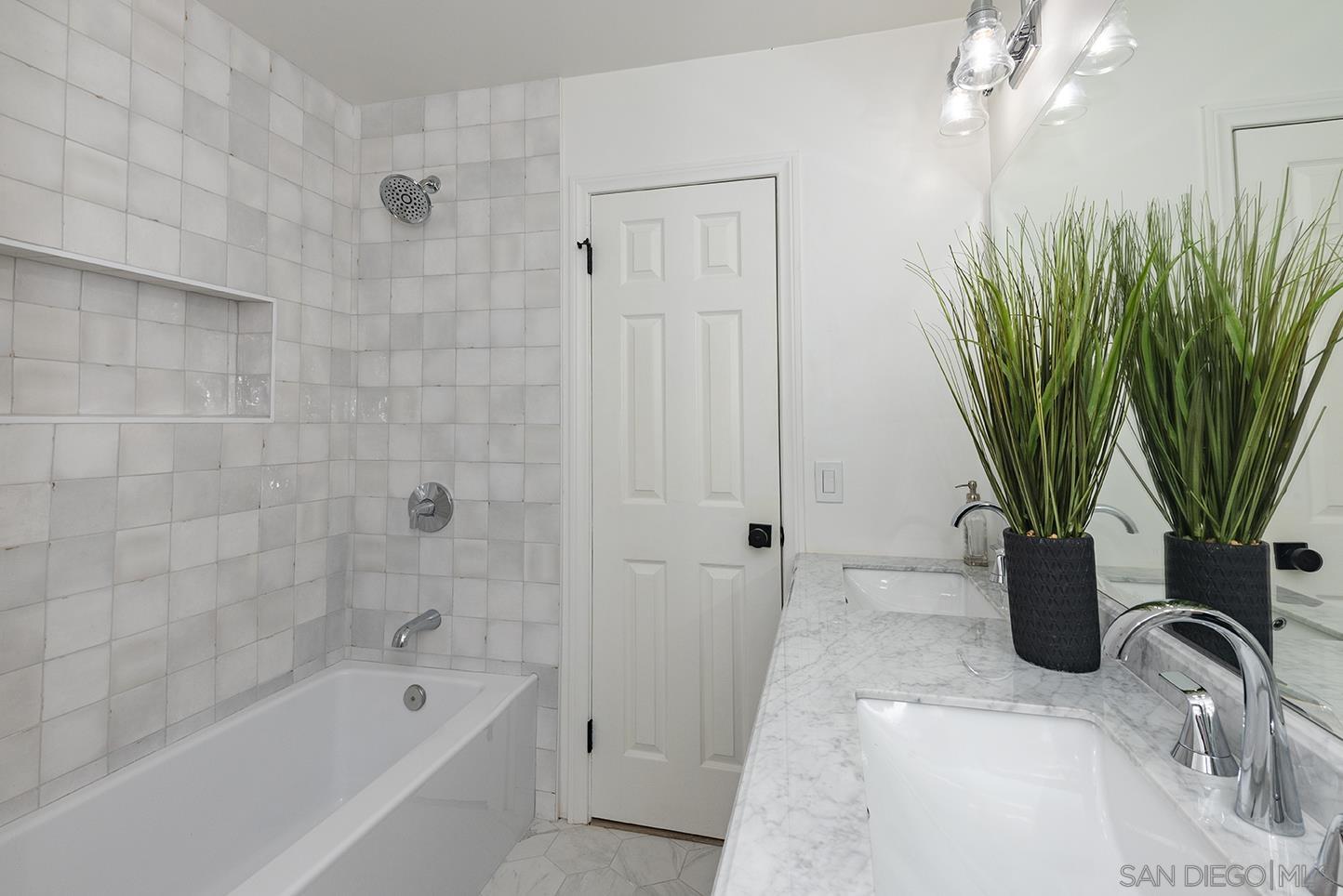 Detail Gallery Image 27 of 50 For 522  Garfield St, Oceanside,  CA 92054 - 5 Beds | 2/1 Baths