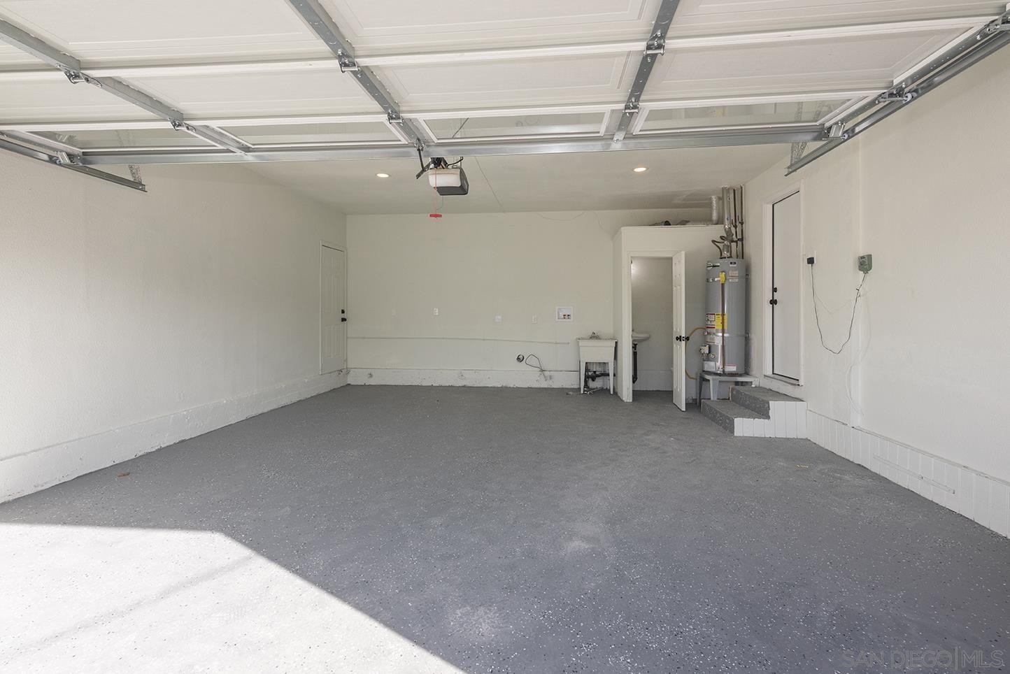 Detail Gallery Image 37 of 50 For 522  Garfield St, Oceanside,  CA 92054 - 5 Beds | 2/1 Baths