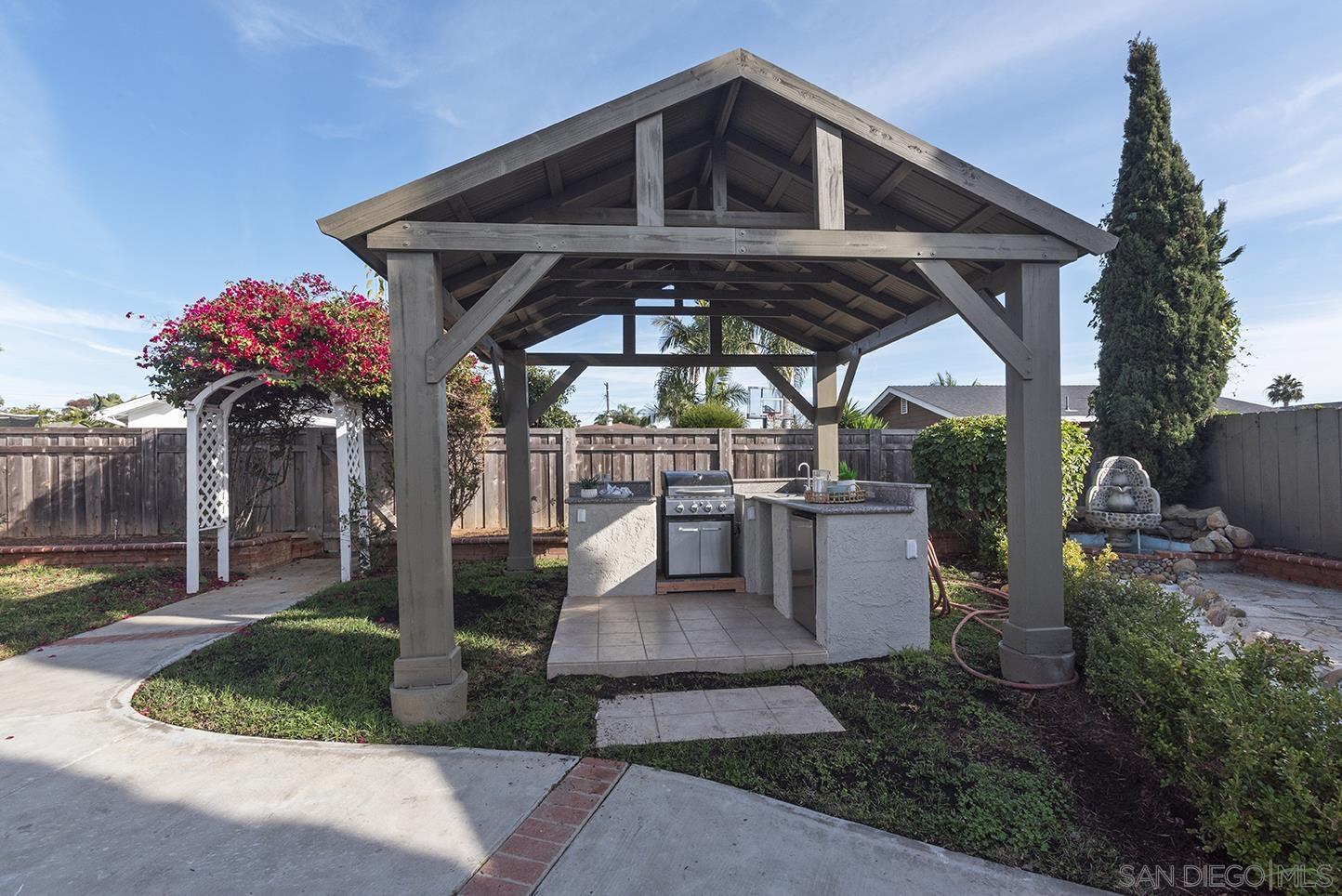 Detail Gallery Image 39 of 50 For 522  Garfield St, Oceanside,  CA 92054 - 5 Beds | 2/1 Baths