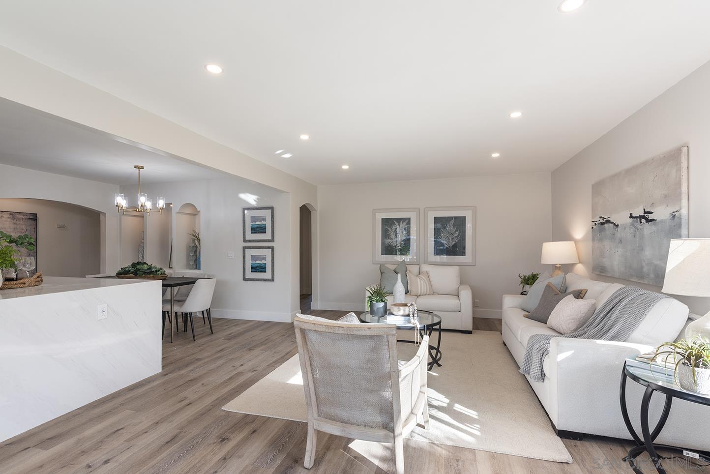 Detail Gallery Image 9 of 50 For 522  Garfield St, Oceanside,  CA 92054 - 5 Beds | 2/1 Baths