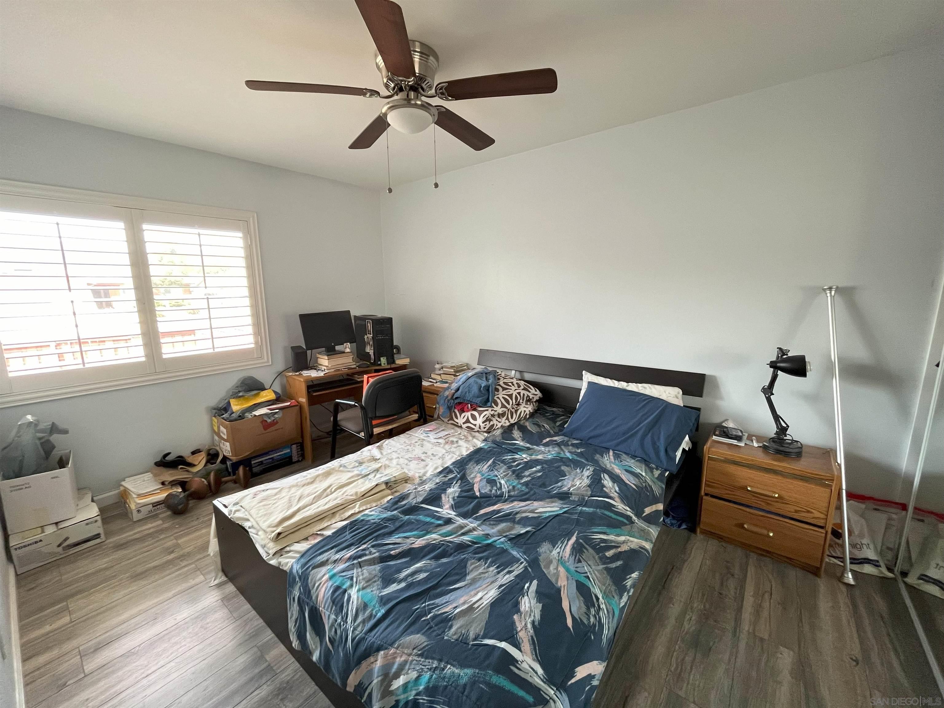 Detail Gallery Image 9 of 10 For 8447  Carlton Oaks Dr, Santee,  CA 92071 - 3 Beds | 2 Baths