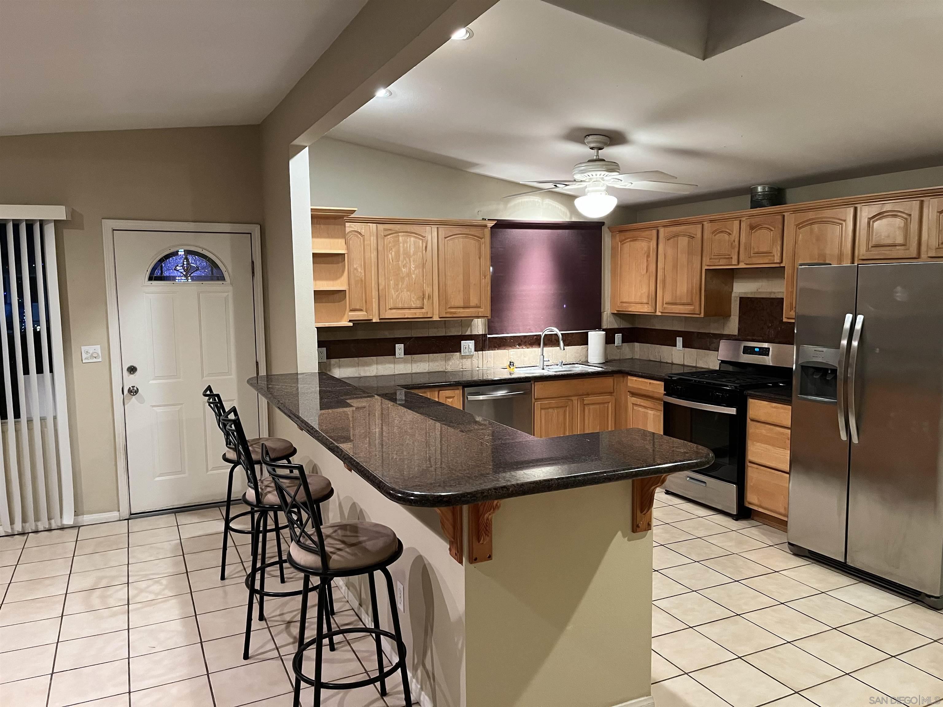 Front Image Thumbnail for SD250045783