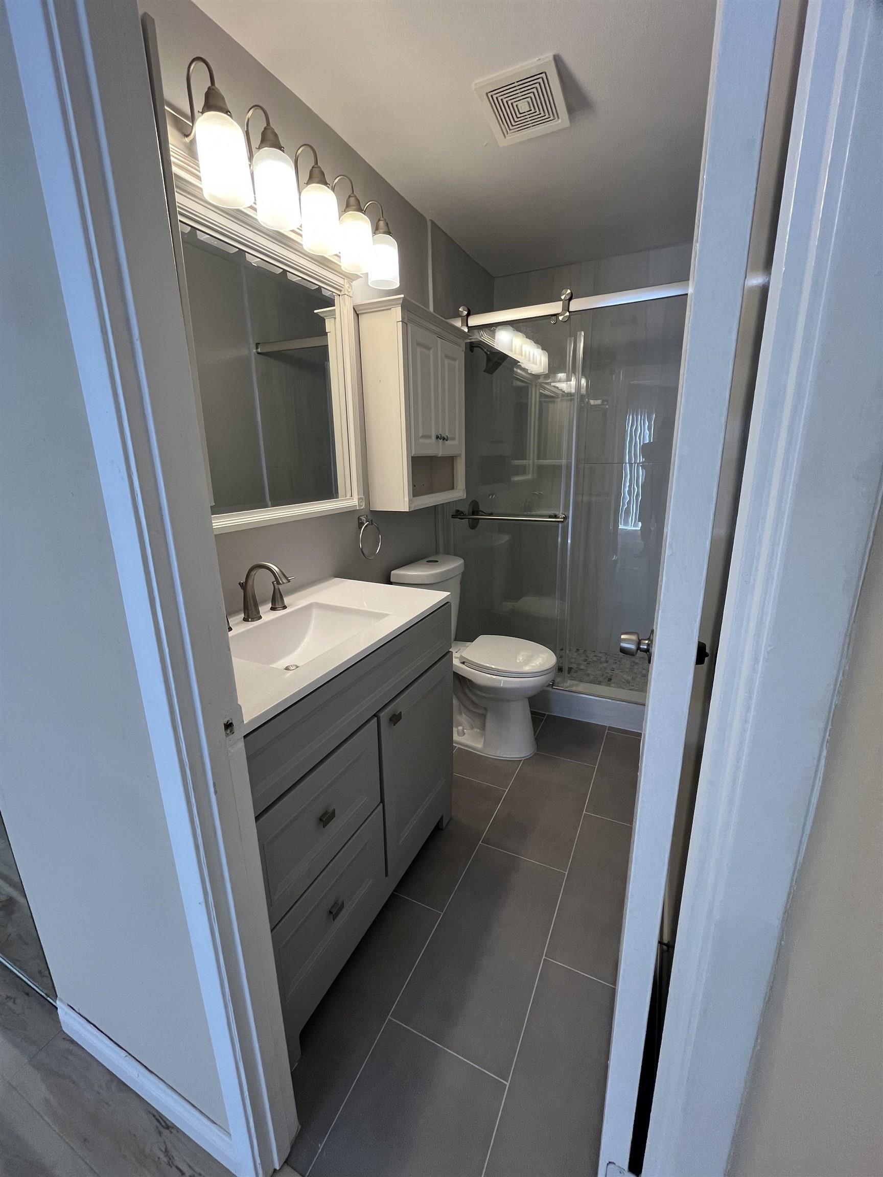 Detail Gallery Image 4 of 10 For 8961  Earhart St, San Diego,  CA 92123 - 3 Beds | 2 Baths