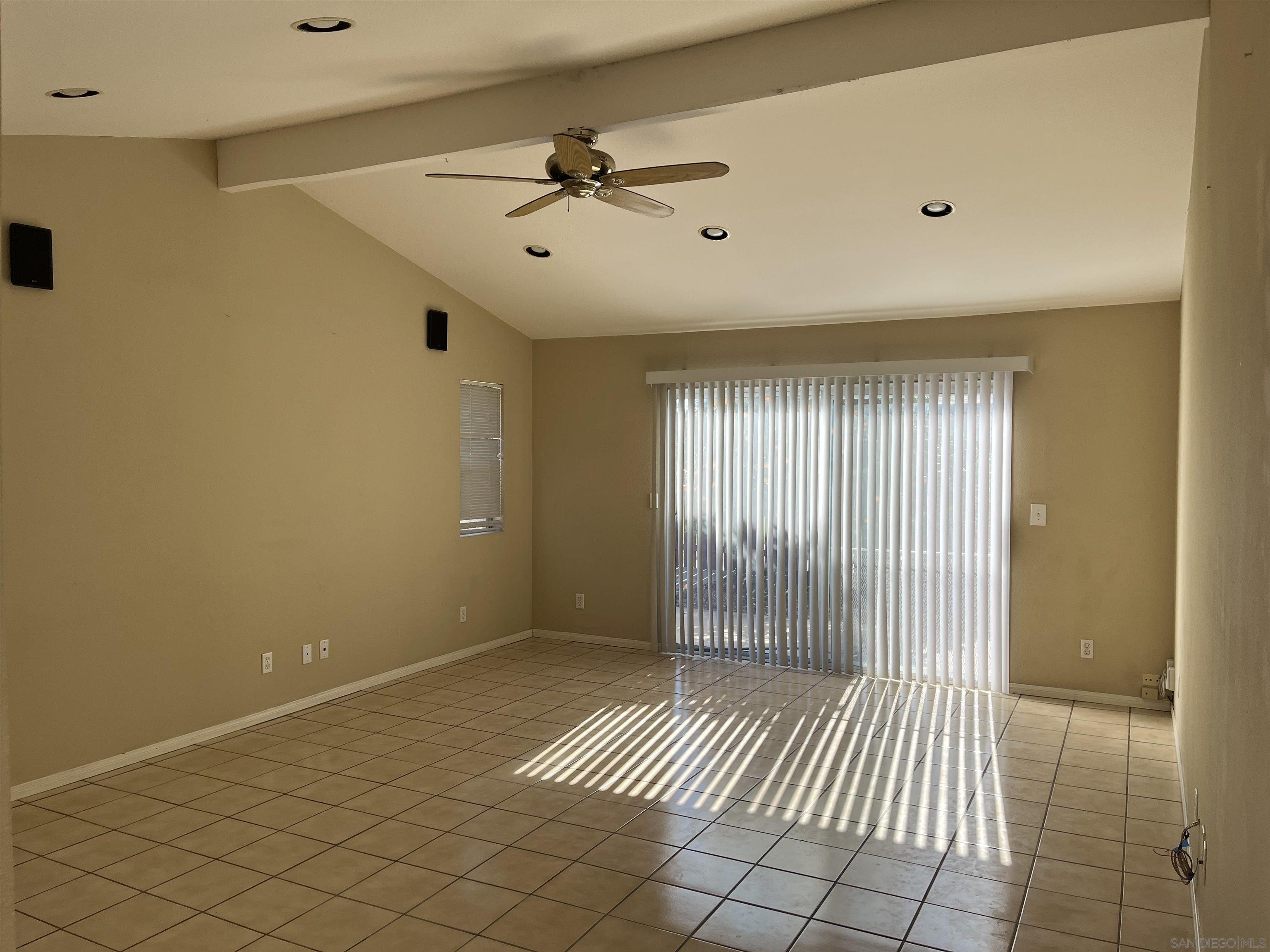 Detail Gallery Image 6 of 10 For 8961  Earhart St, San Diego,  CA 92123 - 3 Beds | 2 Baths