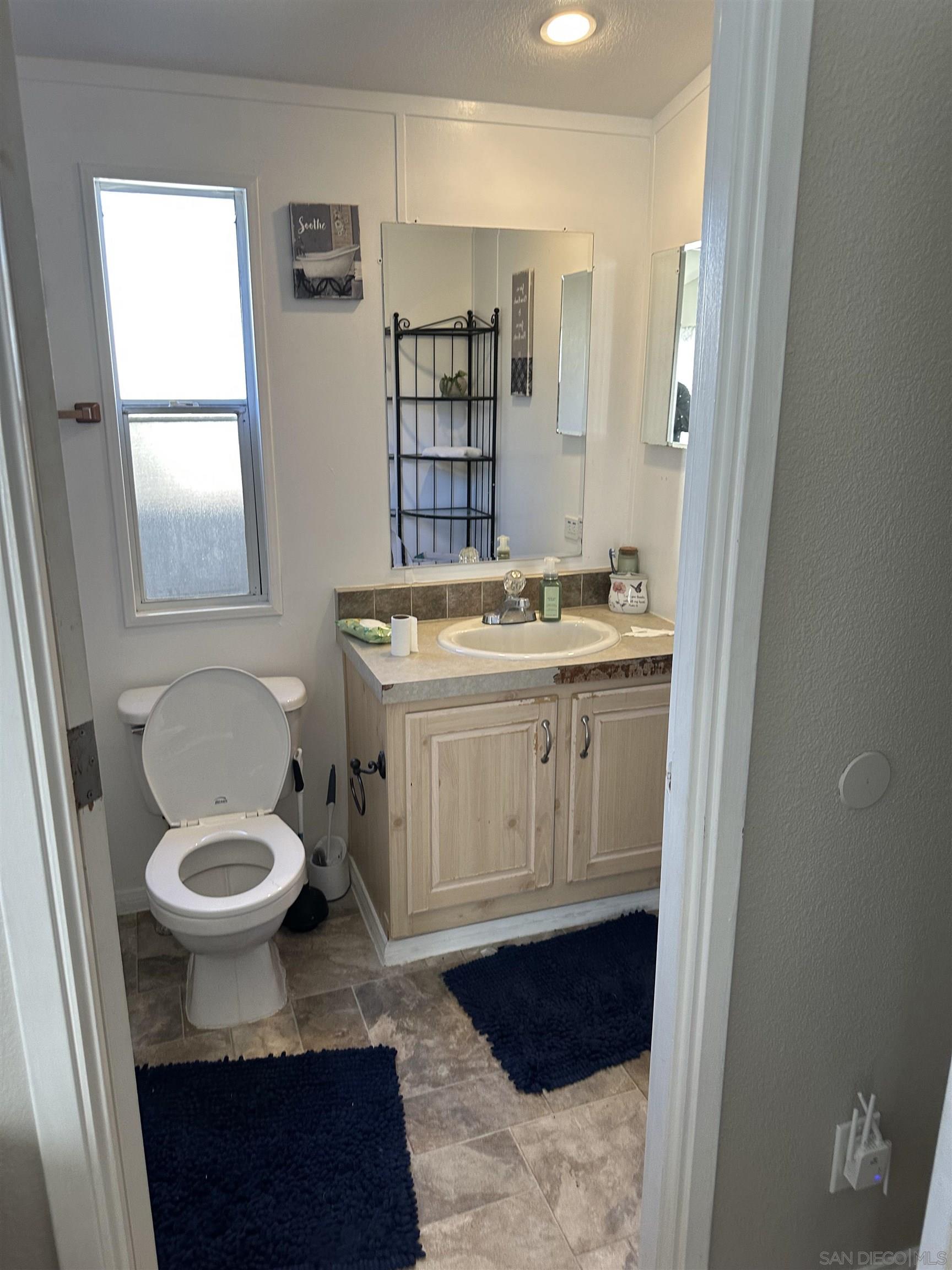 Detail Gallery Image 24 of 26 For 12044  Royal Rd.  #76,  El Cajon,  CA 92021 - 2 Beds | 2 Baths