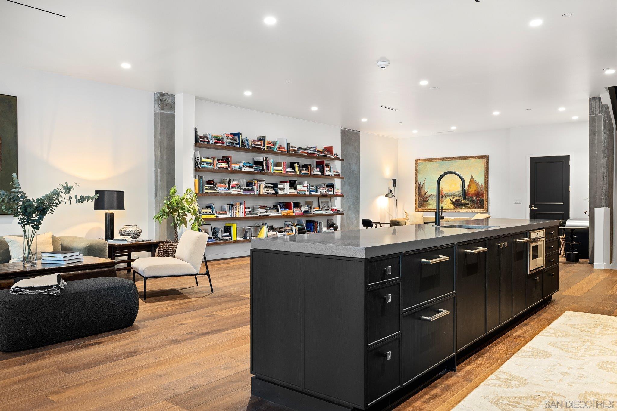 Detail Gallery Image 17 of 50 For 2500  6th Ave  Th04,  San Diego,  CA 92103 - 3 Beds | 2/1 Baths