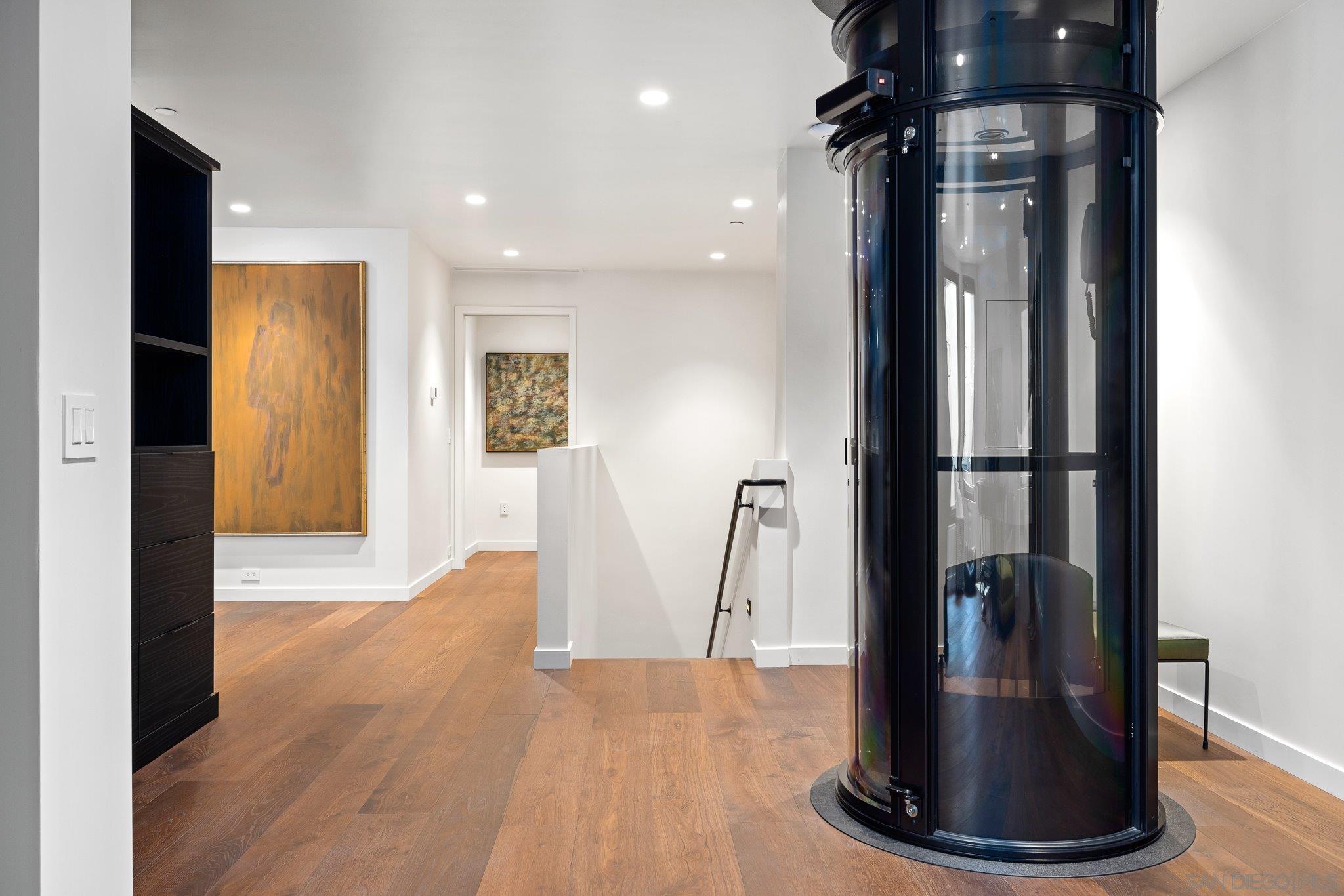 Detail Gallery Image 22 of 59 For 2500  6th Ave  Th04,  San Diego,  CA 92103 - 3 Beds | 2/1 Baths