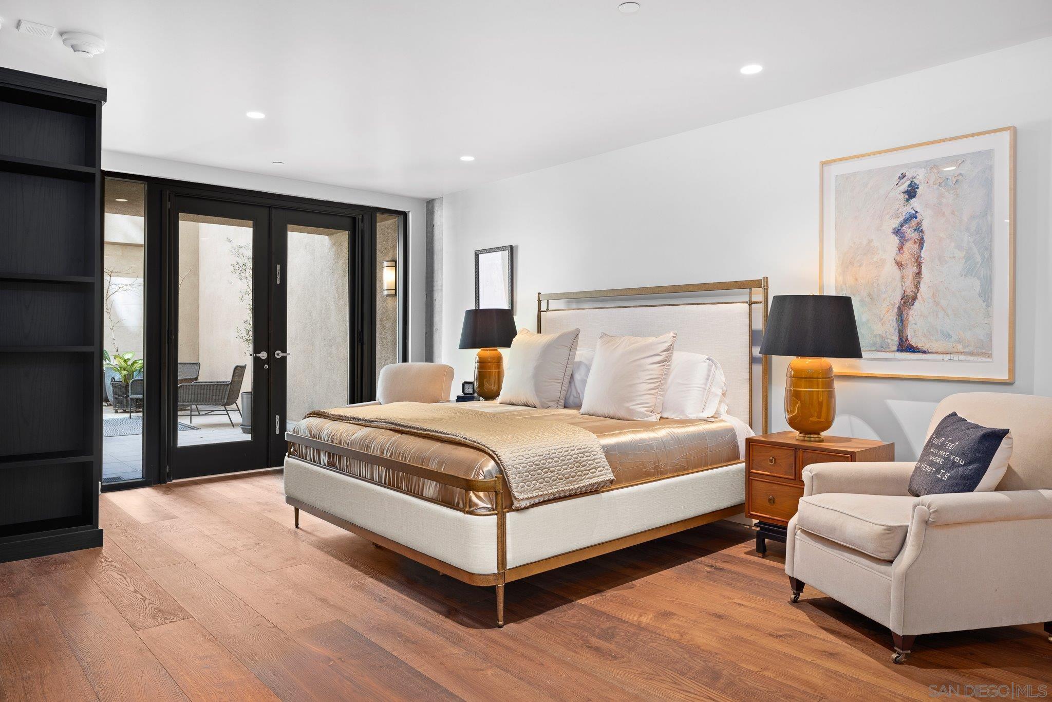 Detail Gallery Image 23 of 59 For 2500  6th Ave  Th04,  San Diego,  CA 92103 - 3 Beds | 2/1 Baths