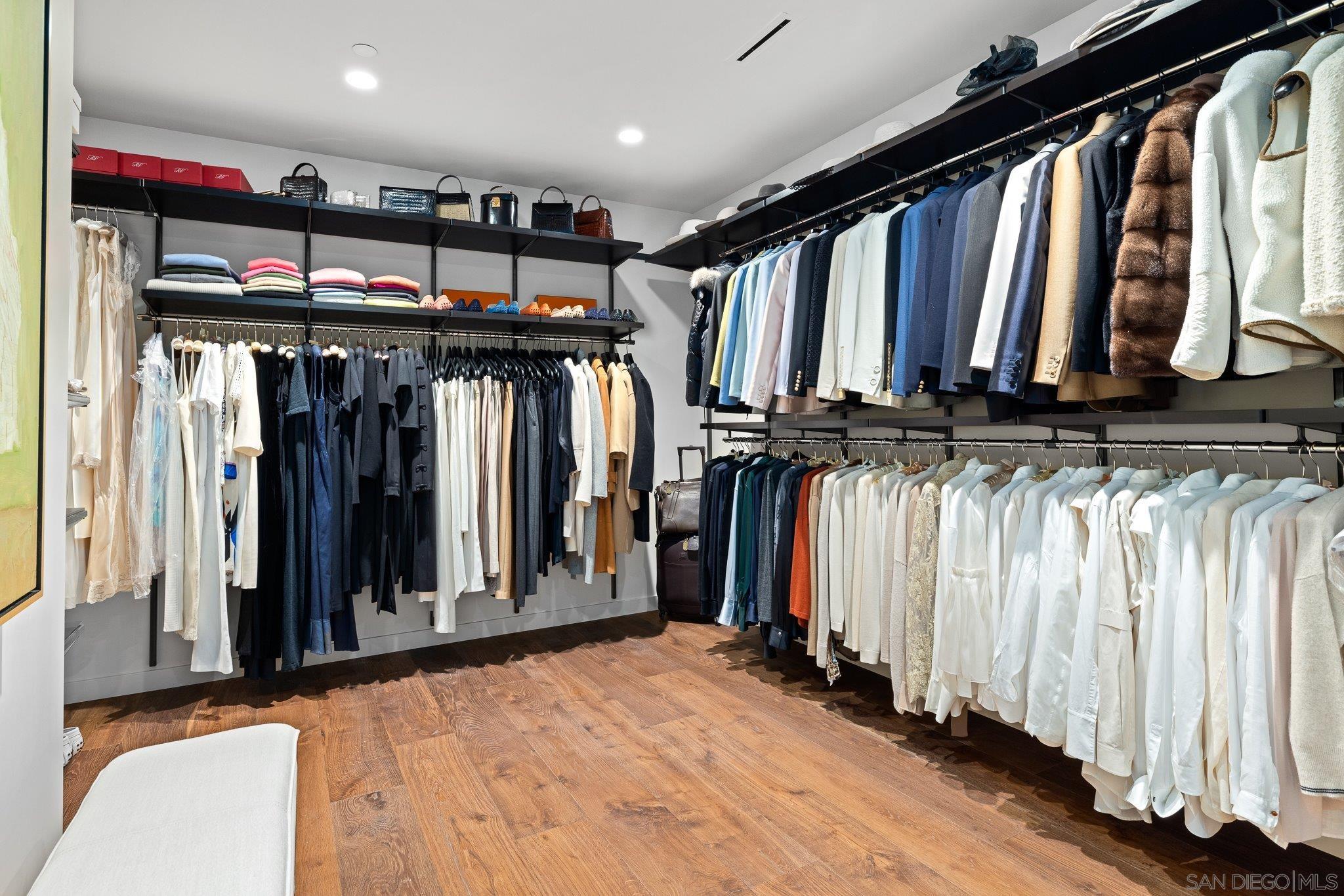 Detail Gallery Image 32 of 59 For 2500  6th Ave  Th04,  San Diego,  CA 92103 - 3 Beds | 2/1 Baths