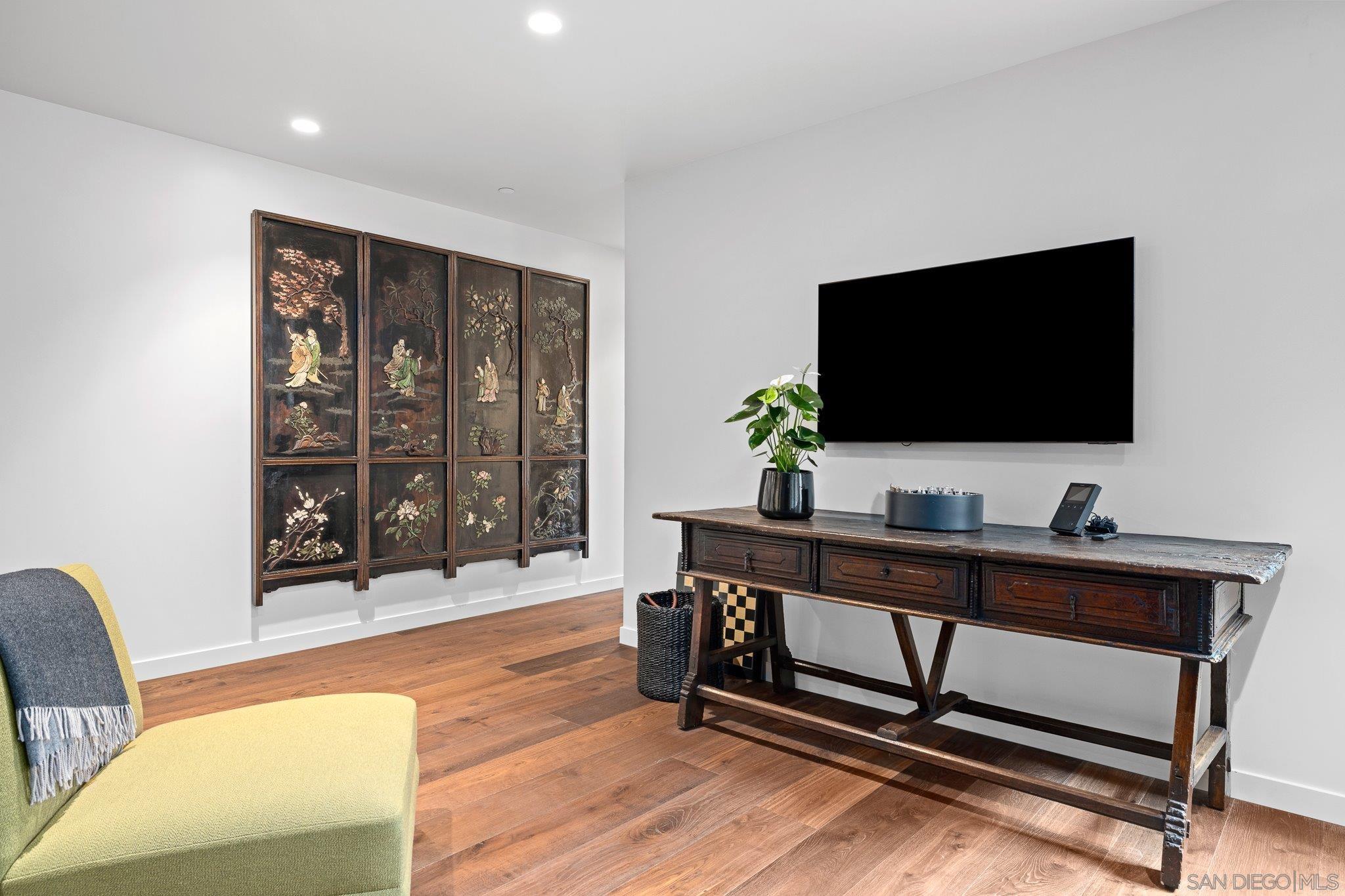 Detail Gallery Image 35 of 50 For 2500  6th Ave  Th04,  San Diego,  CA 92103 - 3 Beds | 2/1 Baths