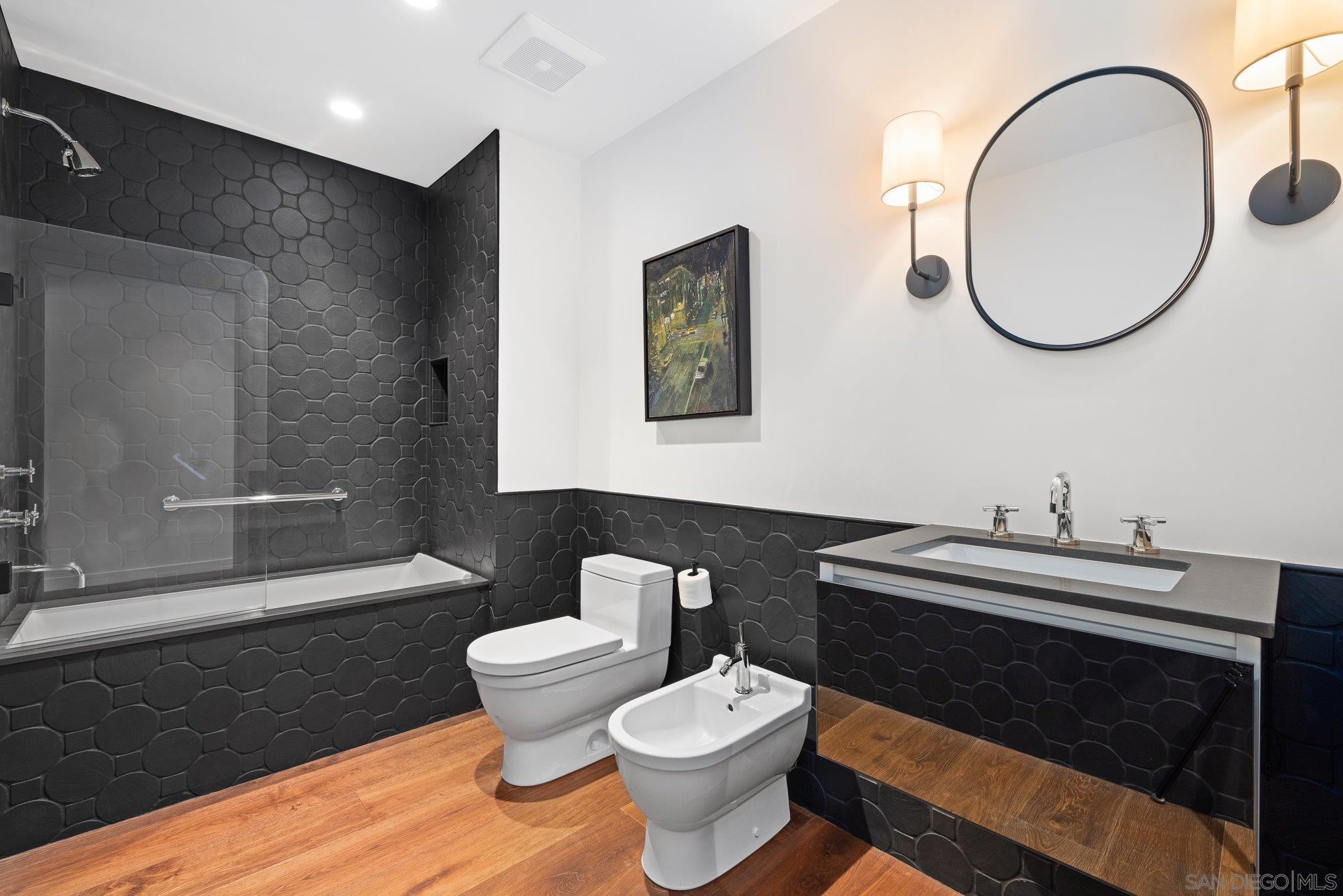 Detail Gallery Image 38 of 50 For 2500  6th Ave  Th04,  San Diego,  CA 92103 - 3 Beds | 2/1 Baths