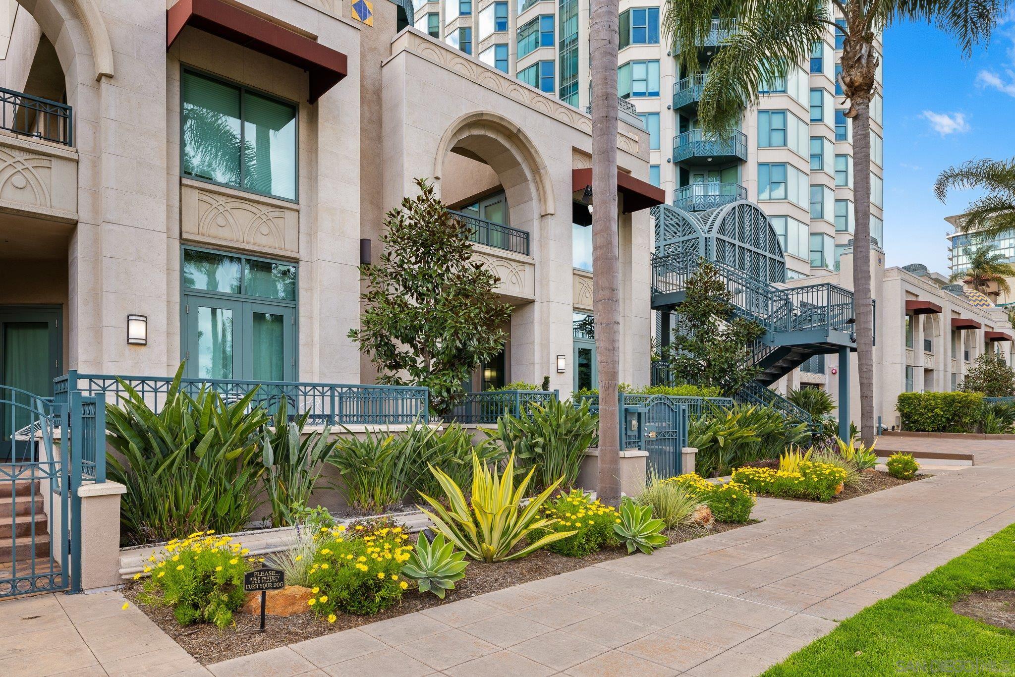 Detail Gallery Image 44 of 59 For 2500  6th Ave  Th04,  San Diego,  CA 92103 - 3 Beds | 2/1 Baths