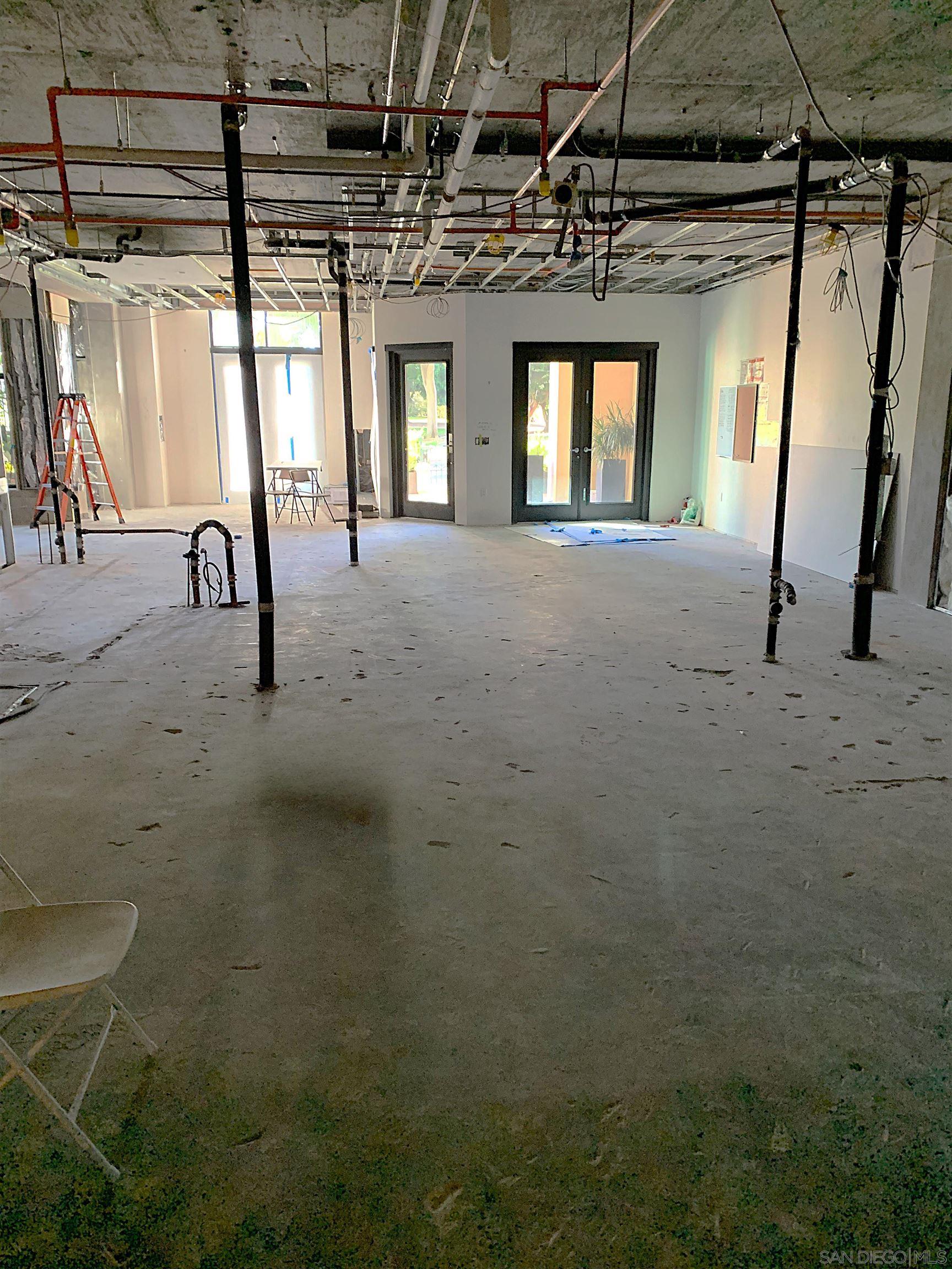 Detail Gallery Image 48 of 59 For 2500  6th Ave  Th04,  San Diego,  CA 92103 - 3 Beds | 2/1 Baths