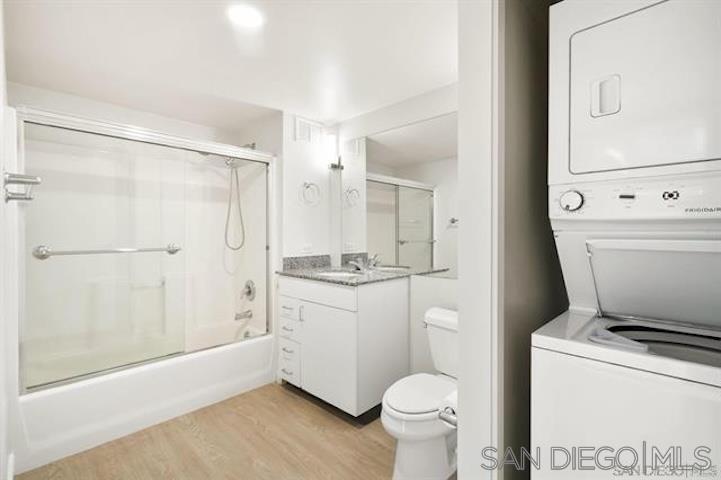 Detail Gallery Image 14 of 30 For 425 W Beech St  1003, San Diego,  CA 92101 - 2 Beds | 1 Baths