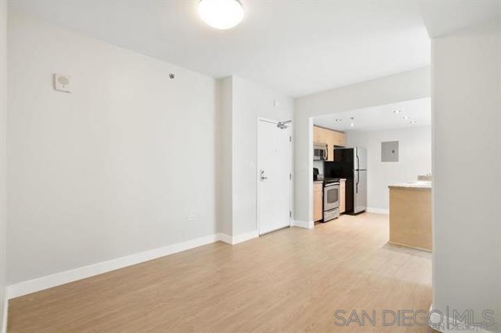Detail Gallery Image 6 of 30 For 425 W Beech St  1003, San Diego,  CA 92101 - 2 Beds | 1 Baths