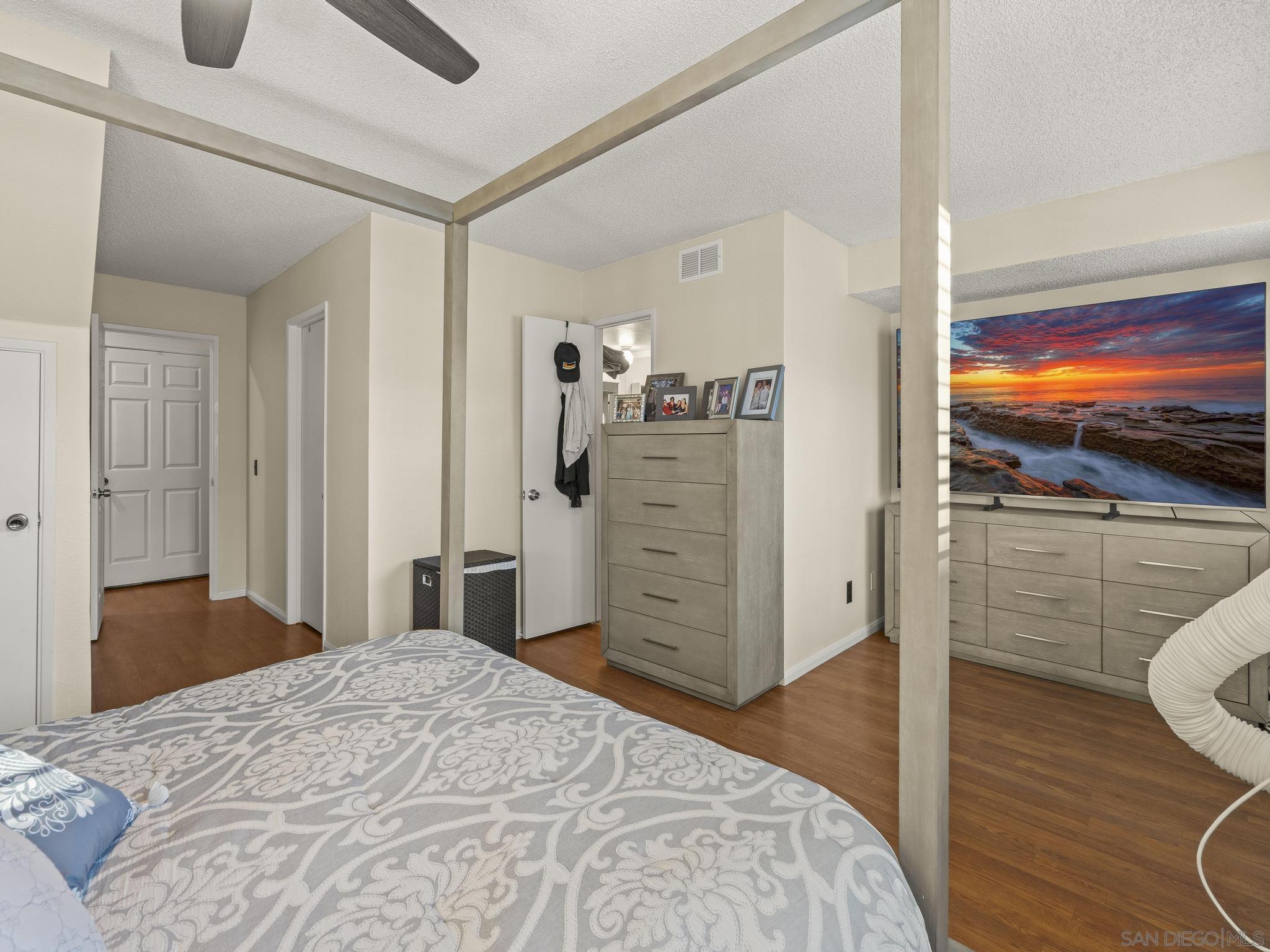 Detail Gallery Image 18 of 46 For 406-408 & 408b  E Ave, Coronado,  CA 92118 - – Beds | – Baths