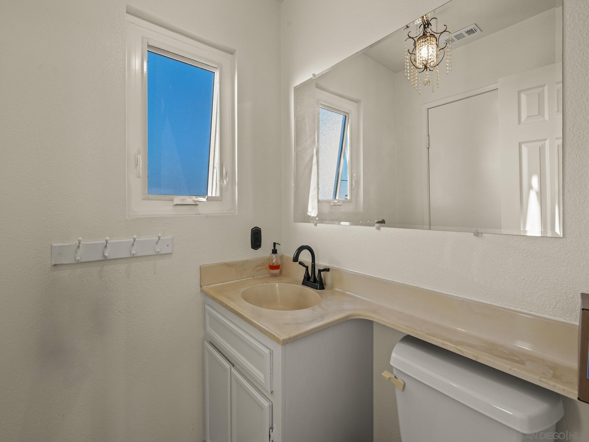 Detail Gallery Image 30 of 46 For 406-408 & 408b  E Ave, Coronado,  CA 92118 - – Beds | – Baths
